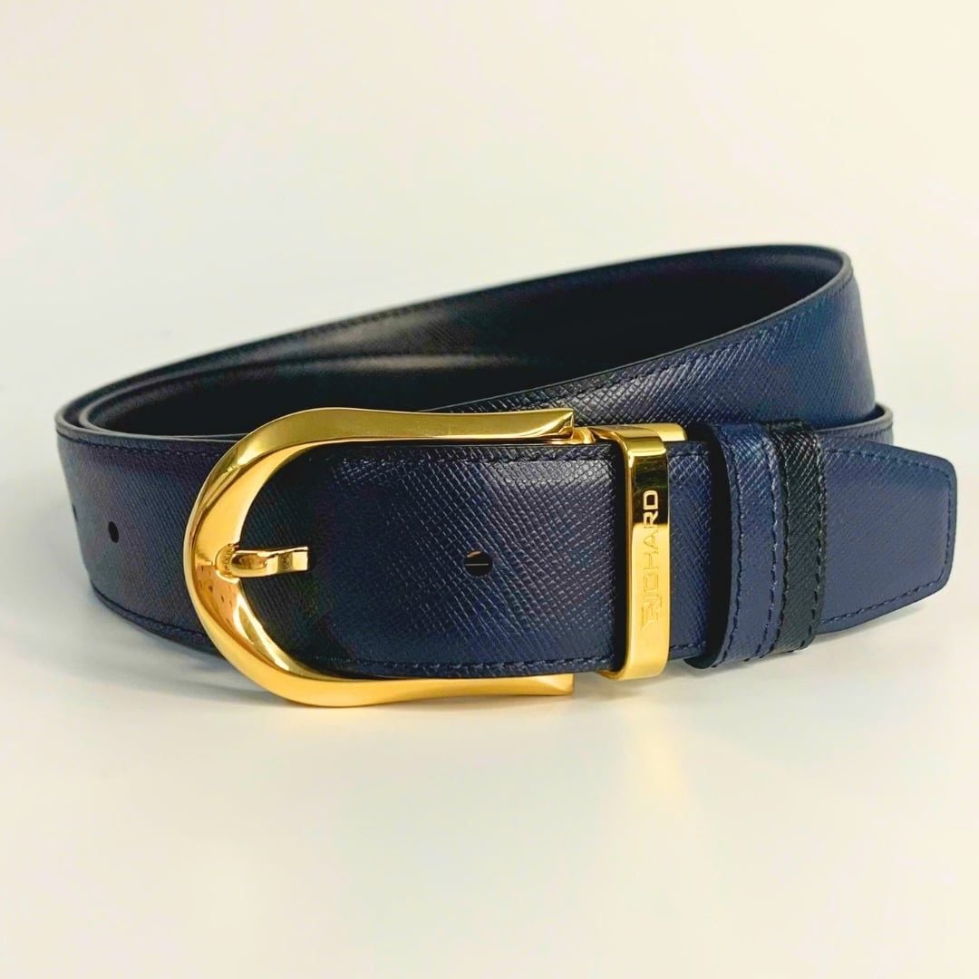 Dây lưng nam da bò vân Saffiano 3.4 cm mặt khóa thép không gỉ RC039ASX