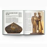 Hồ Chí Minh – Tiểu sử bằng hình (Gần 700 tranh ảnh và bản đồ)