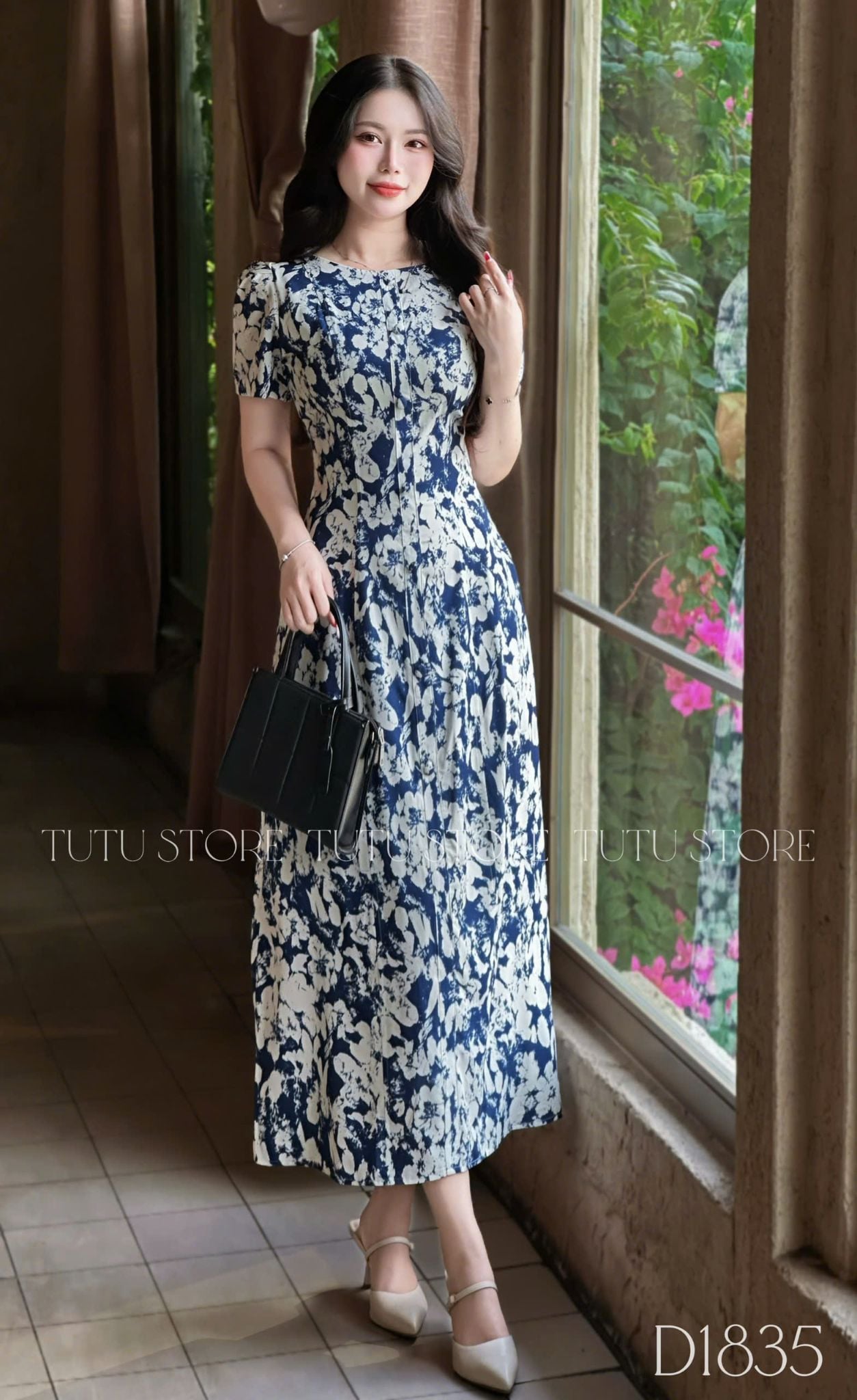 Đầm Thiết Ké Cổ Tròn Đính Nút Kiểu Dáng A Đi Chơi TuTu Store Mã D1835