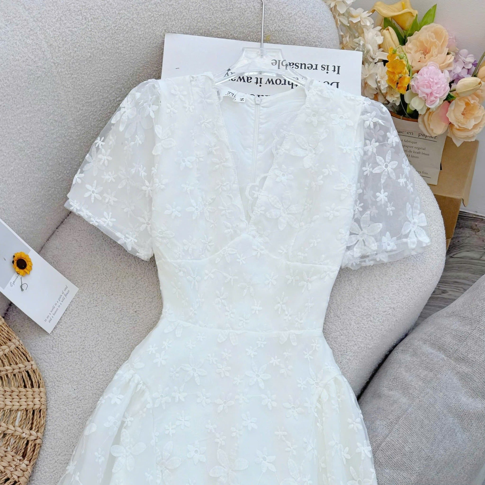 Đầm Thiết Kế Cổ V Dáng Ngắn Tiểu Thư Đi Tiệc TuTu Store Mã D1660