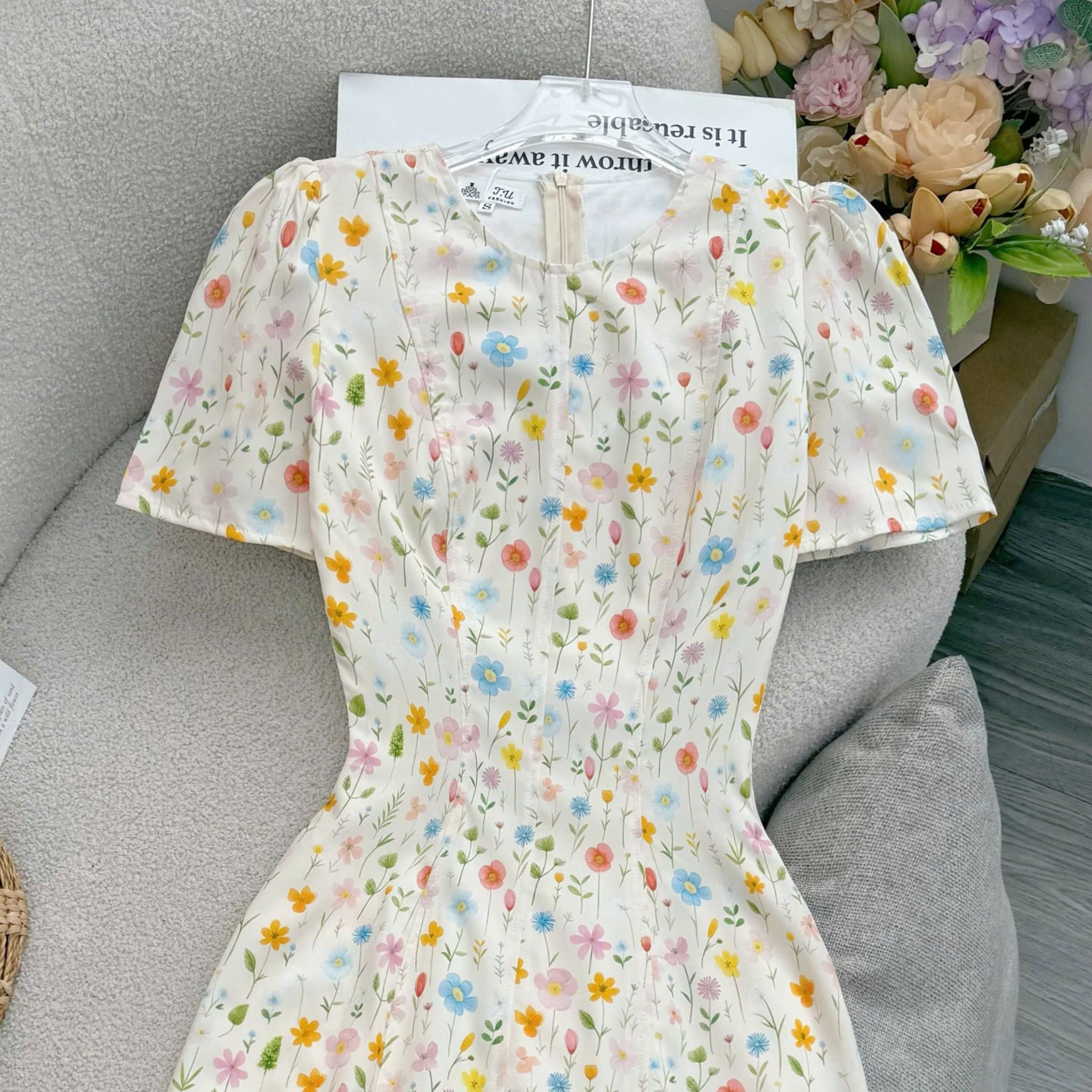 Đầm Hoa Thiết Kế Cổ Tròn Dáng Chữ A Dài Đi Chơi TuTu Store Mã D1801