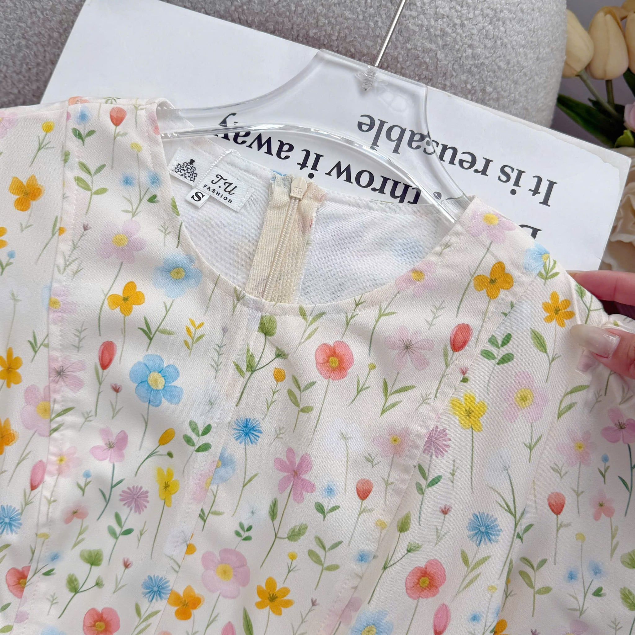 Đầm Hoa Thiết Kế Cổ Tròn Dáng Chữ A Dài Đi Chơi TuTu Store Mã D1801