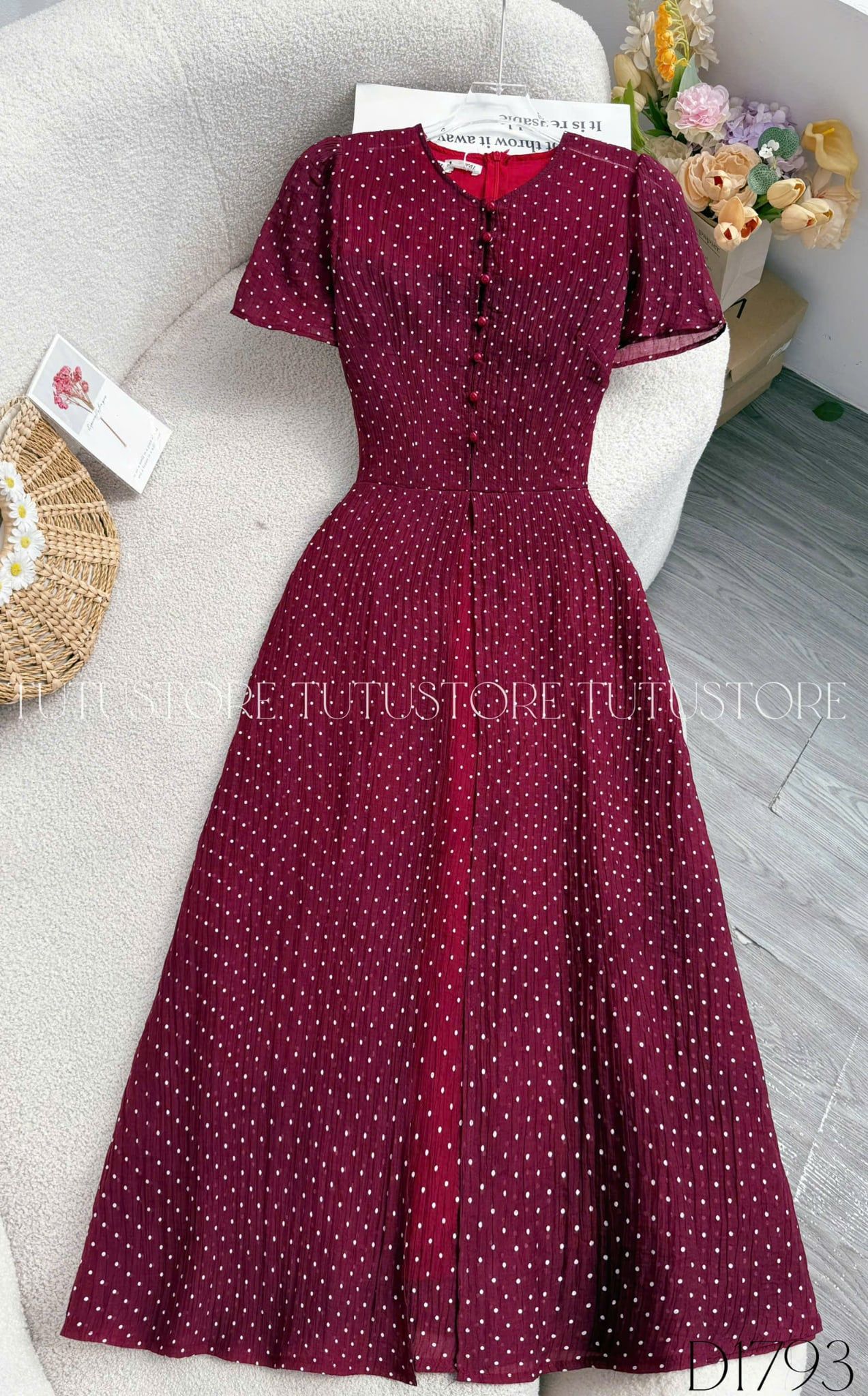 Đầm Thiết Kế Nút Trước Chấm Bi Dáng Dài Đi Chơi TuTu Store Mã D1793
