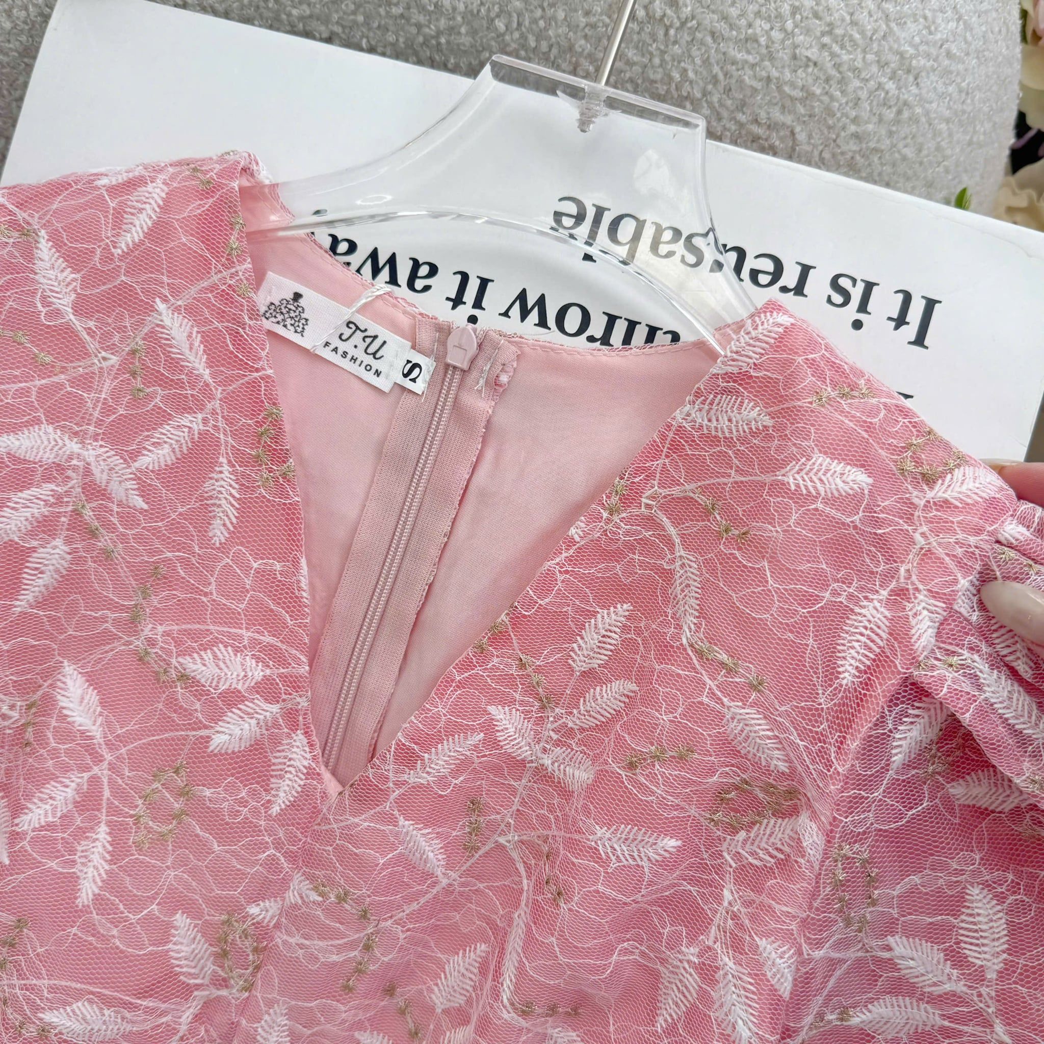 Đầm Thiết Kế Cổ V Dáng Xòe Đi Tiệc TuTu Store Mã D1709