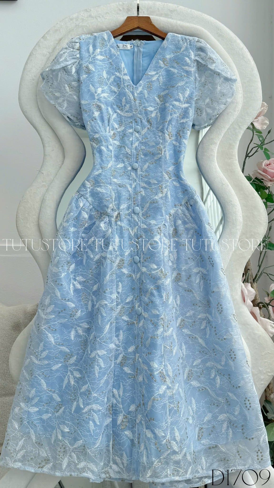 Đầm Thiết Kế Cổ V Dáng Xòe Đi Tiệc TuTu Store Mã D1709