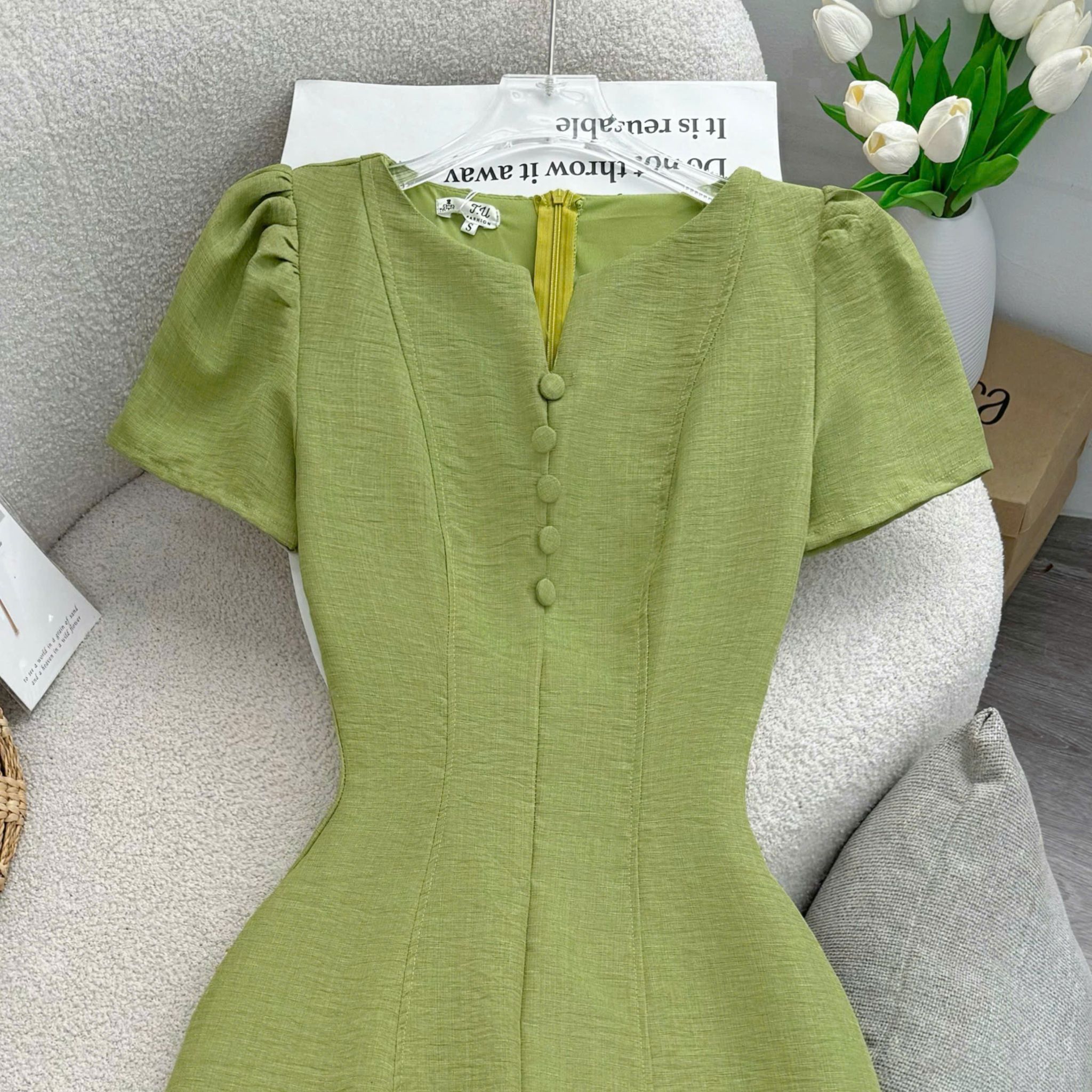 Đầm Thiết Kế Cổ V Dáng Xòe Công Sở TuTu Store Mã D1830