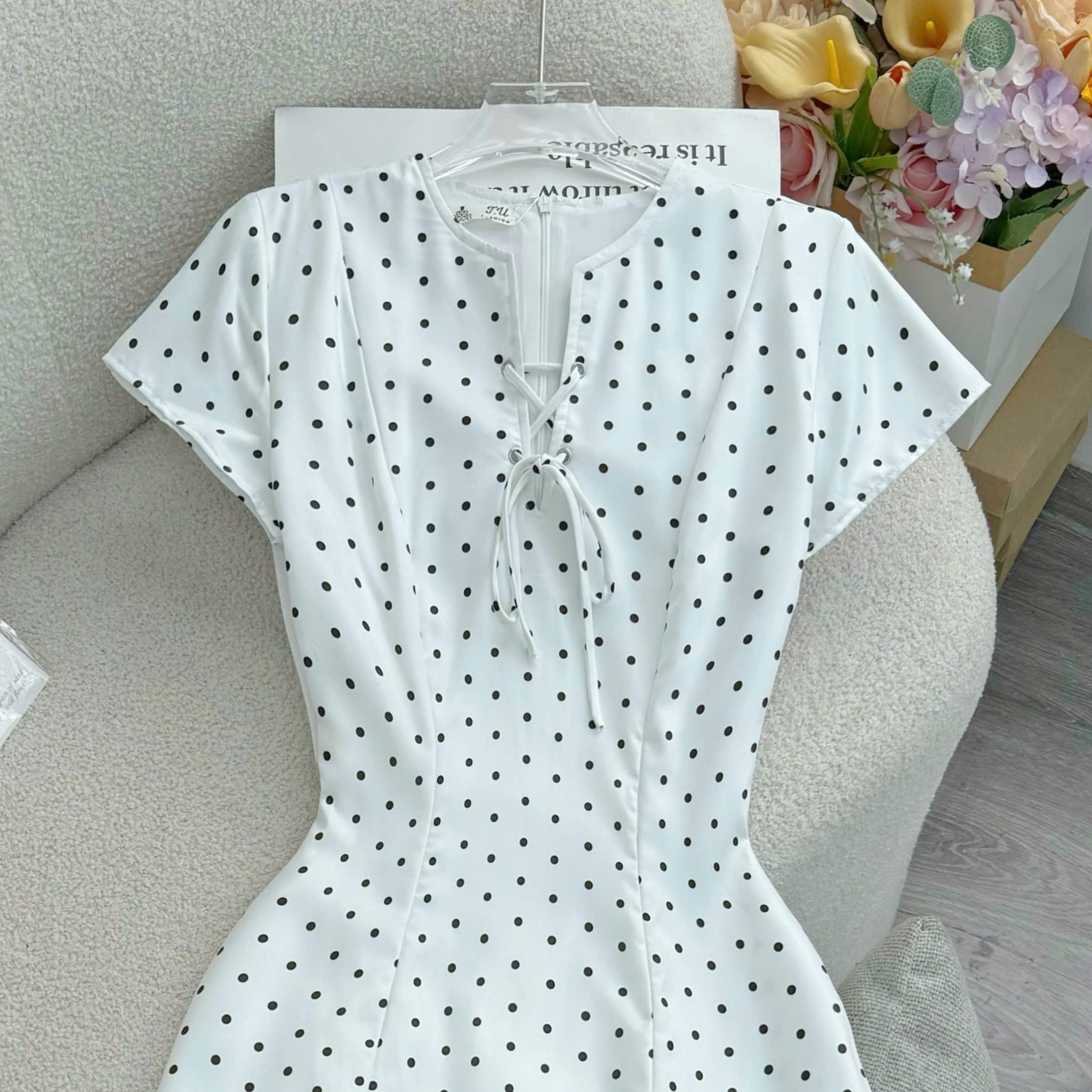 Đầm Thiết Kế Cổ V Chấm Bi Dáng Dài Đi Chơi TuTu Store Mã D1848
