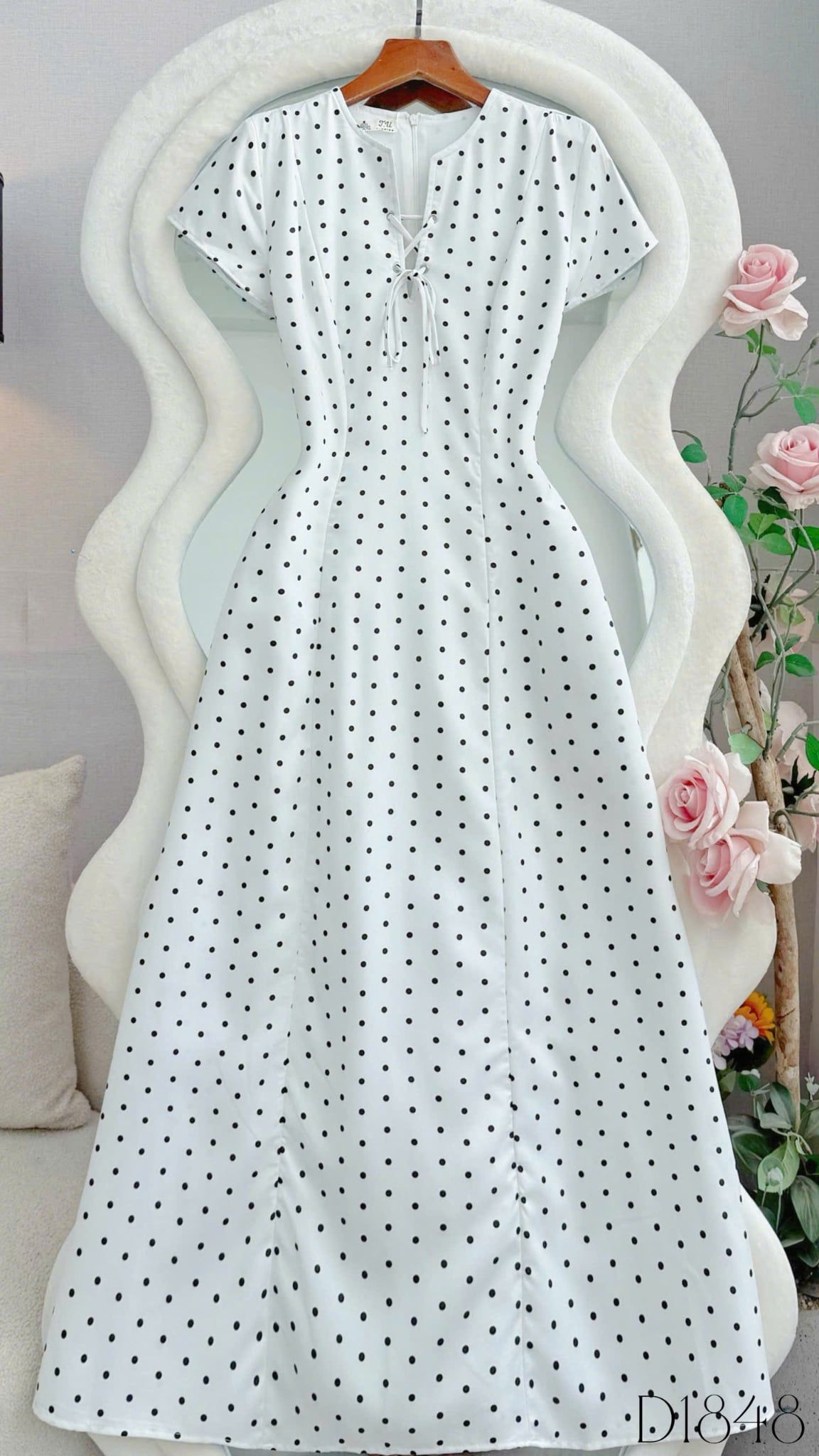 Đầm Thiết Kế Cổ V Chấm Bi Dáng Dài Đi Chơi TuTu Store Mã D1848