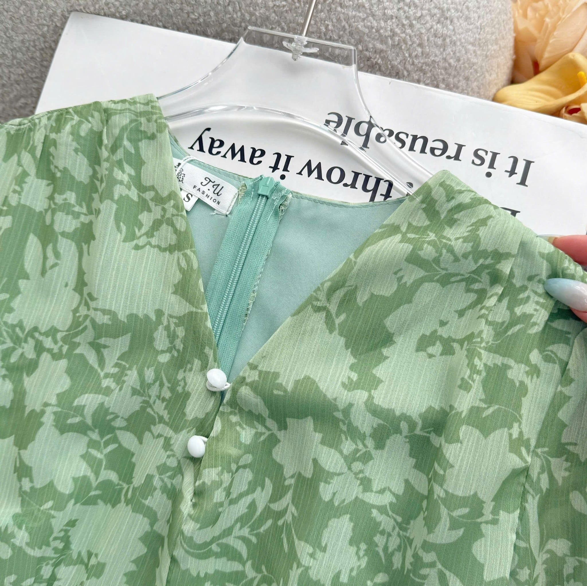Đầm Thiết Kế Cổ Tim Chiết Eo Dáng Xòe Đầm Đi Tiệc TuTu Store Mã D1860