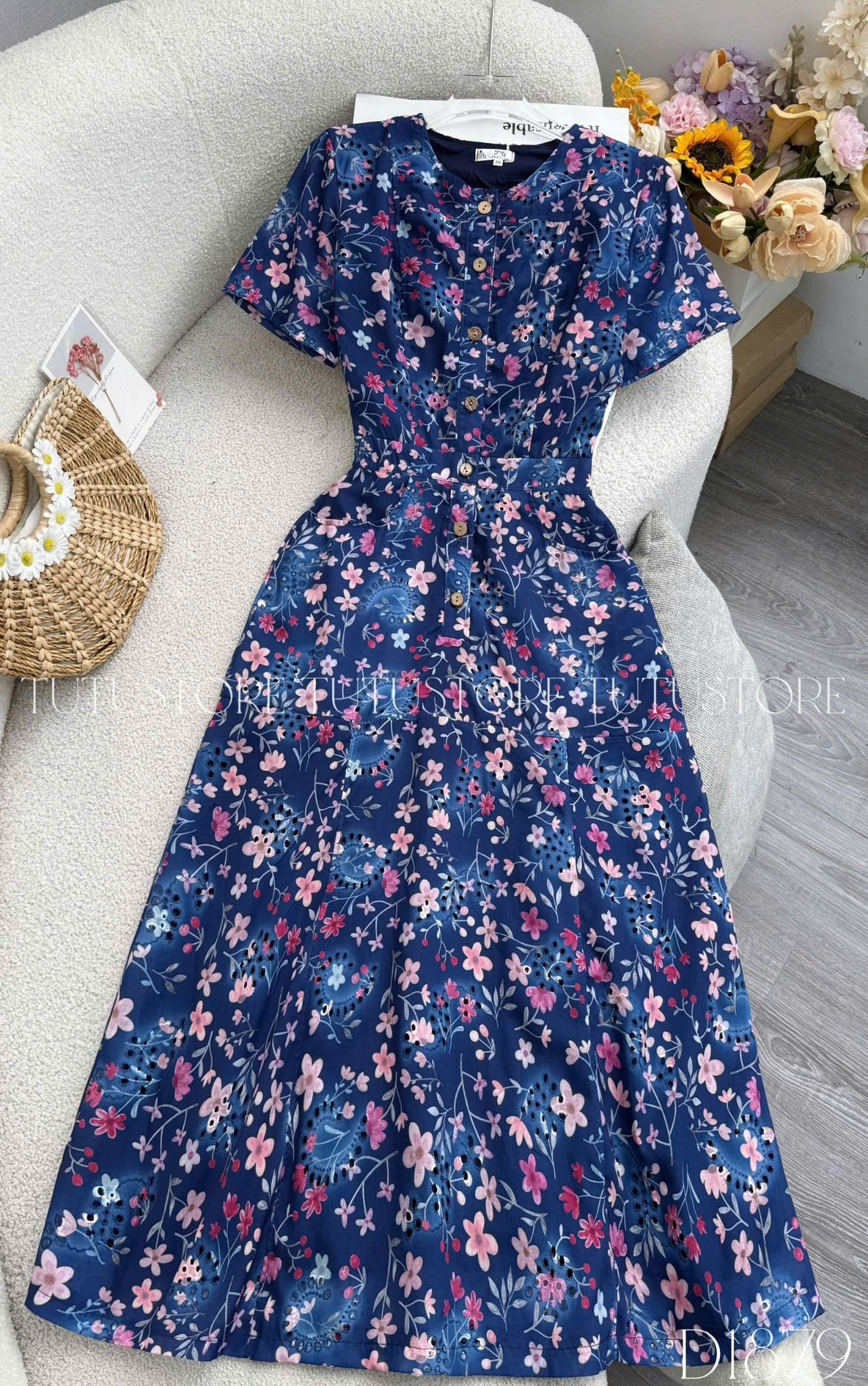 Đầm Thiết Kế Cổ Tròn Dáng Xòe Đính Nút  Hoa Nhí Đầm Đi Tiệc TuTu Store Mã D1879