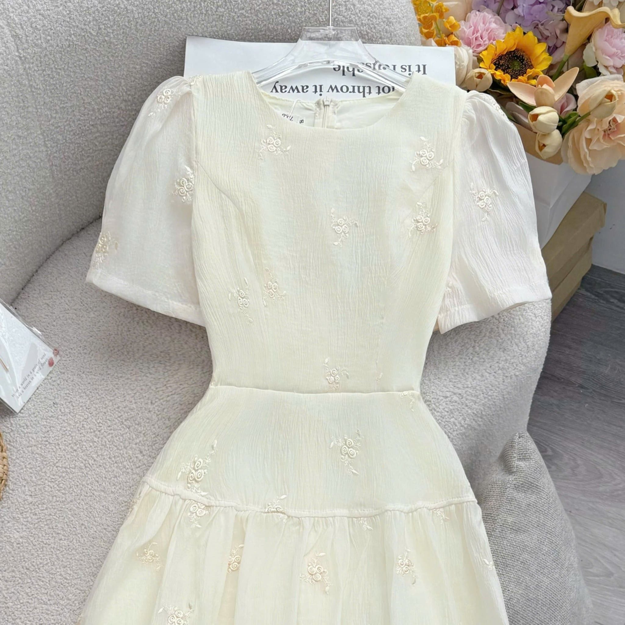 Đầm Thiết Kế Cổ Tròn Dáng Dài Chiết Eo Xinh Xắn Đầm Đi Tiệc TuTu Store Mã D1894