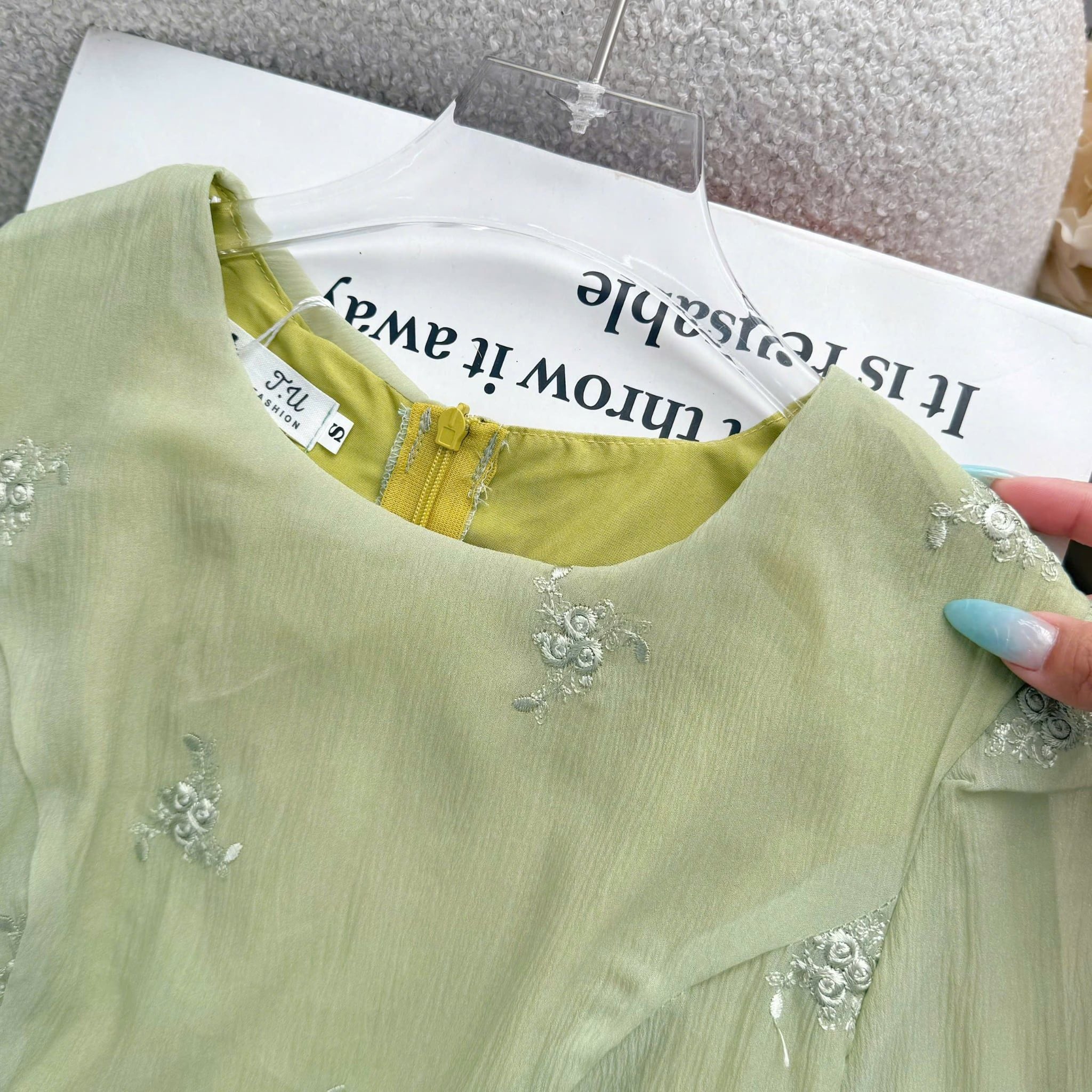 Đầm Thiết Kế Cổ Tròn Dáng Dài Chiết Eo Xinh Xắn Đầm Đi Tiệc TuTu Store Mã D1894