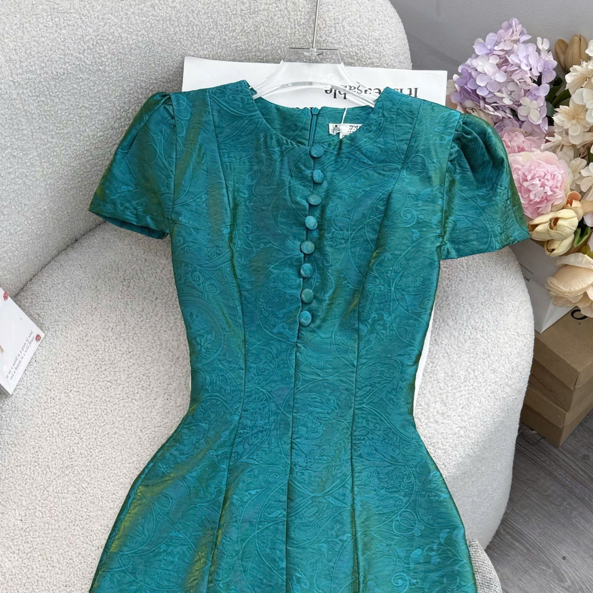 Đầm Thiết Kế Cổ Tròn Đính Nút Dáng Dài Đầm Đi Tiệc TuTu Store Mã D1888