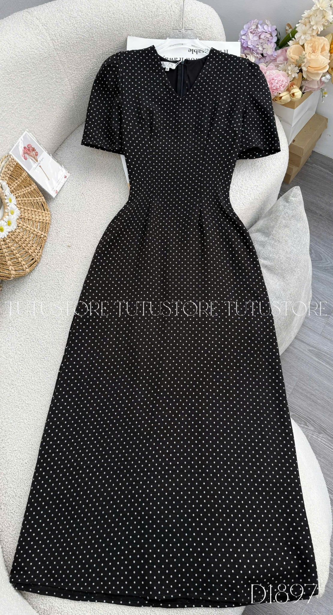 Đầm Thiết Kế Cổ Tim Dáng Dài Chấm Bi Đầm Đi Tiệc TuTu Store Mã D1897