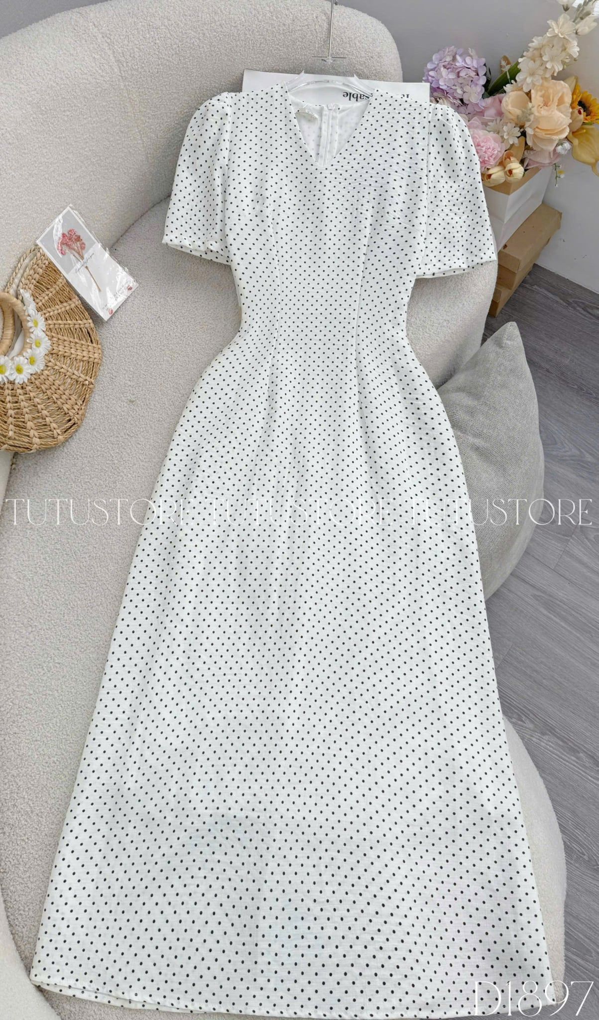 Đầm Thiết Kế Cổ Tim Dáng Dài Chấm Bi Đầm Đi Tiệc TuTu Store Mã D1897