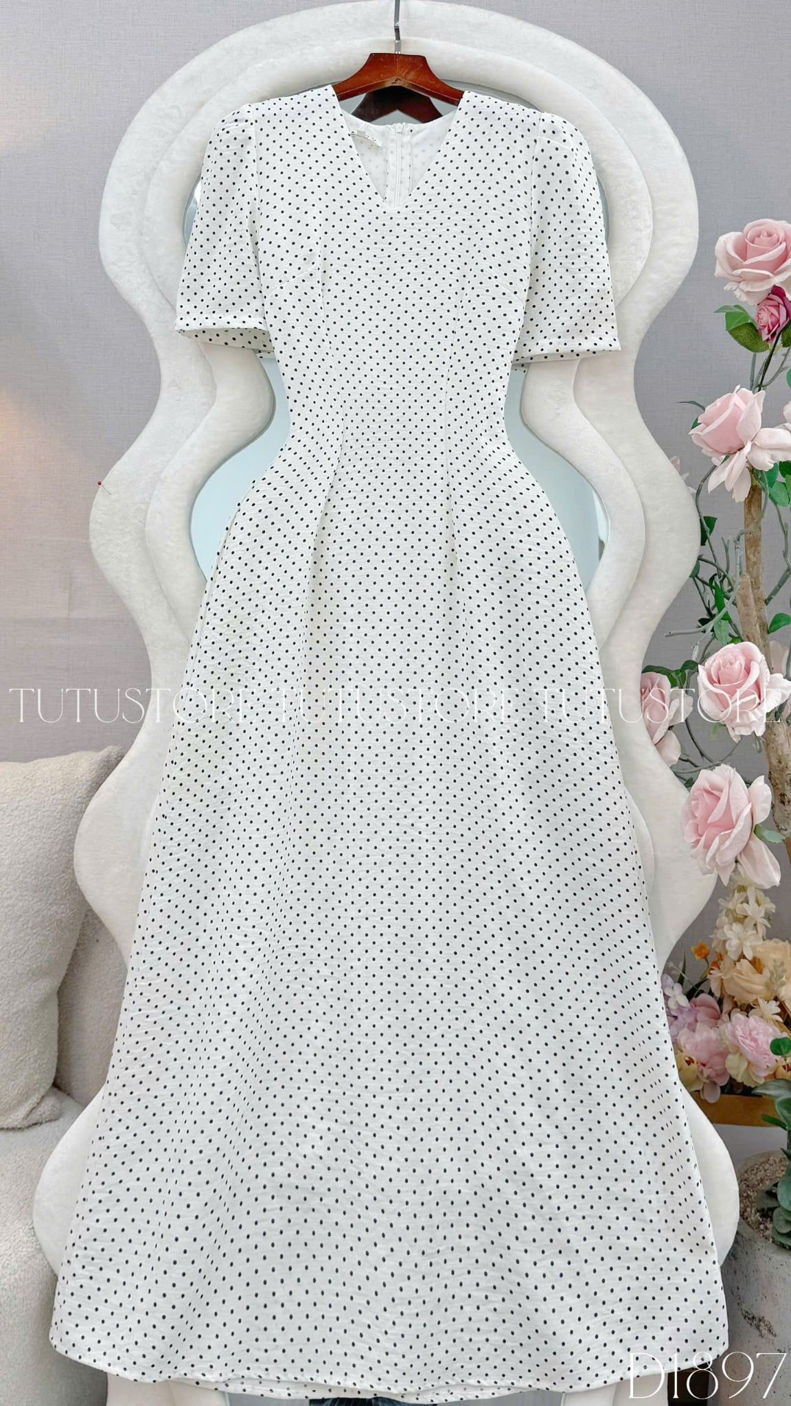 Đầm Thiết Kế Cổ Tim Dáng Dài Chấm Bi Đầm Đi Tiệc TuTu Store Mã D1897