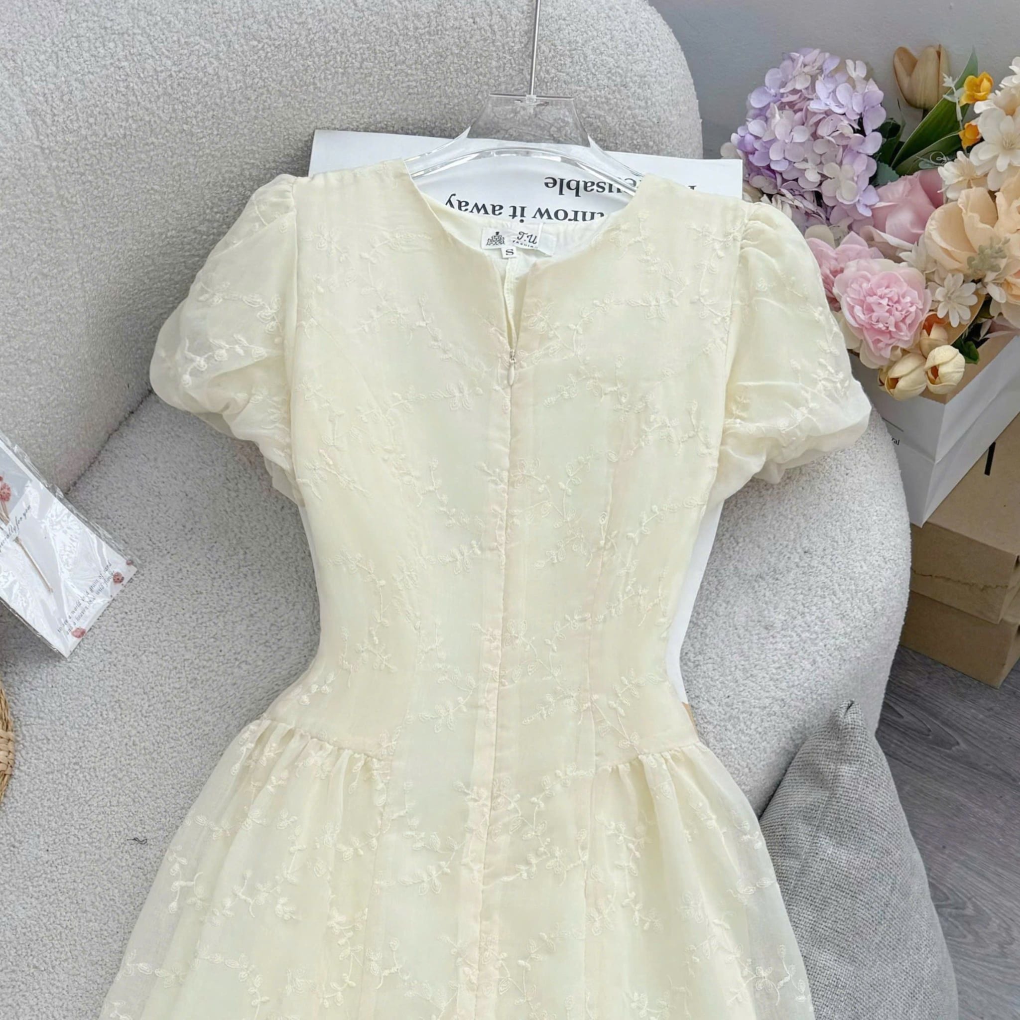 Đầm Thiết Kế Tay Bí Dây Kéo Phía Trước Dáng Xòe Đầm Đi Tiệc TuTu Store Mã D1924