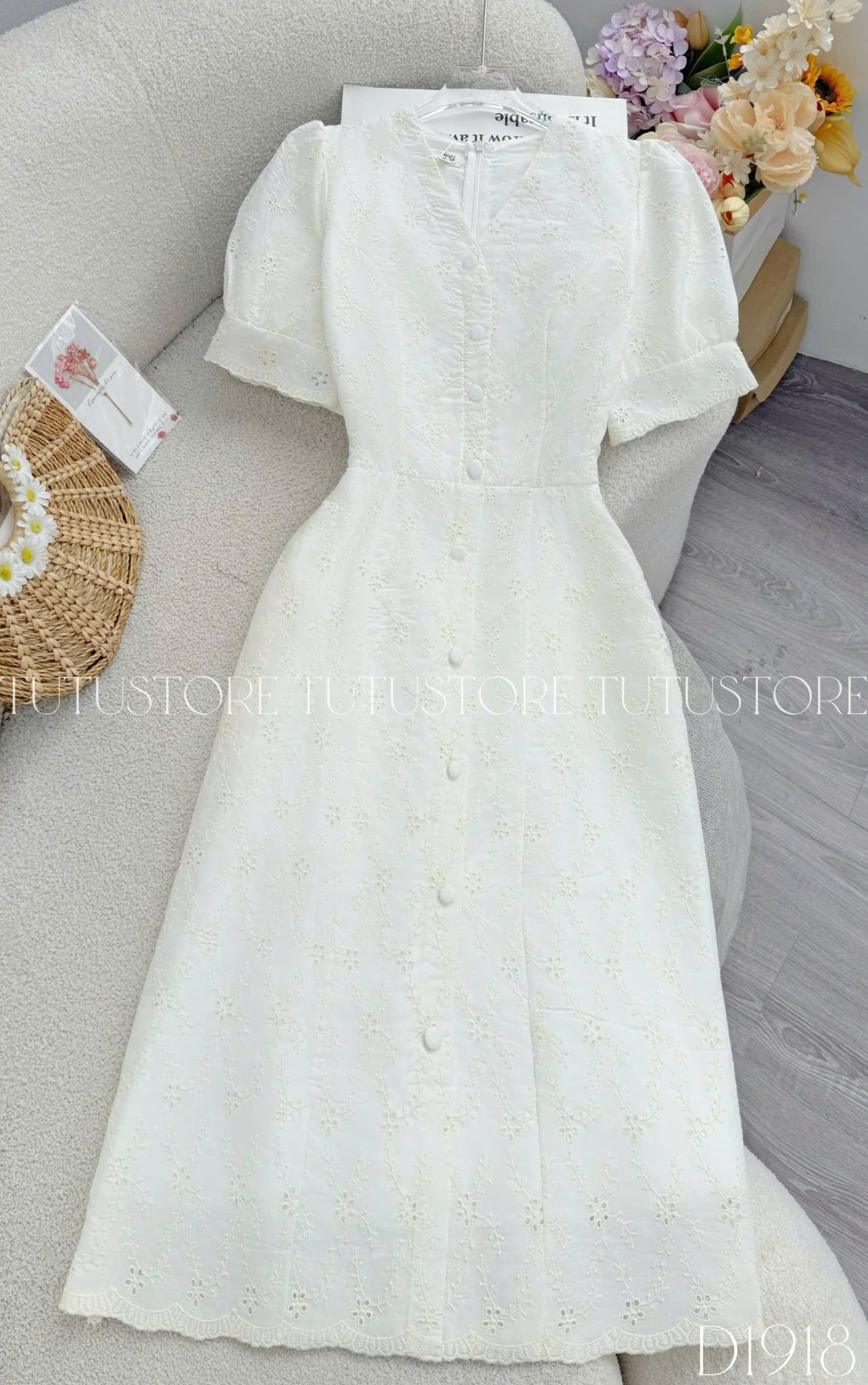 Đầm Thiết Kế Hoa Cổ V Tay Bồng Dáng Dài Đi Tiệc TuTu Store Mã D1918