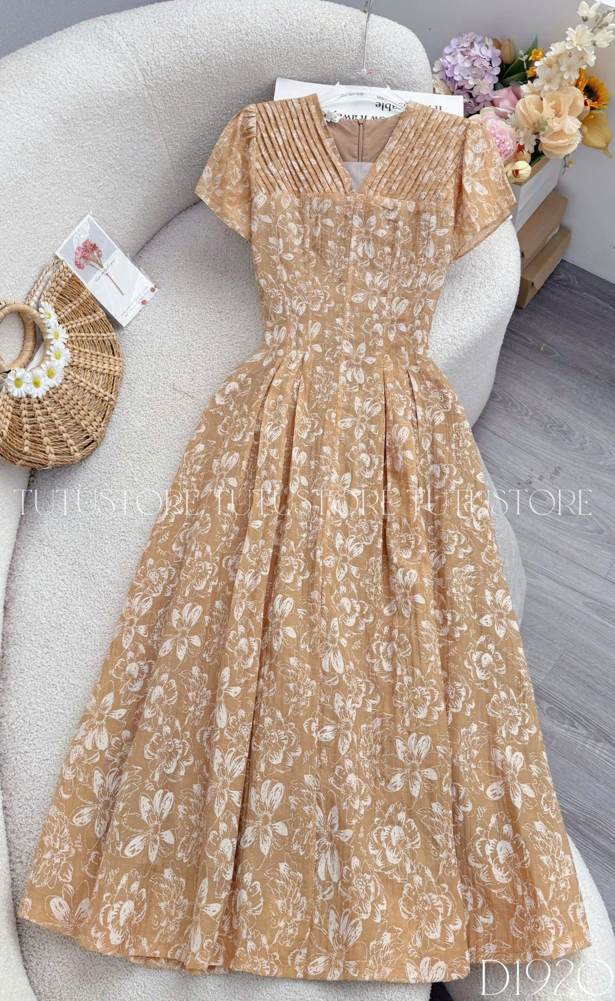 Đầm Thiết Kế  Chiết Eo Cổ V Dáng Dài Đi Tiệc TuTu Store Mã D1920