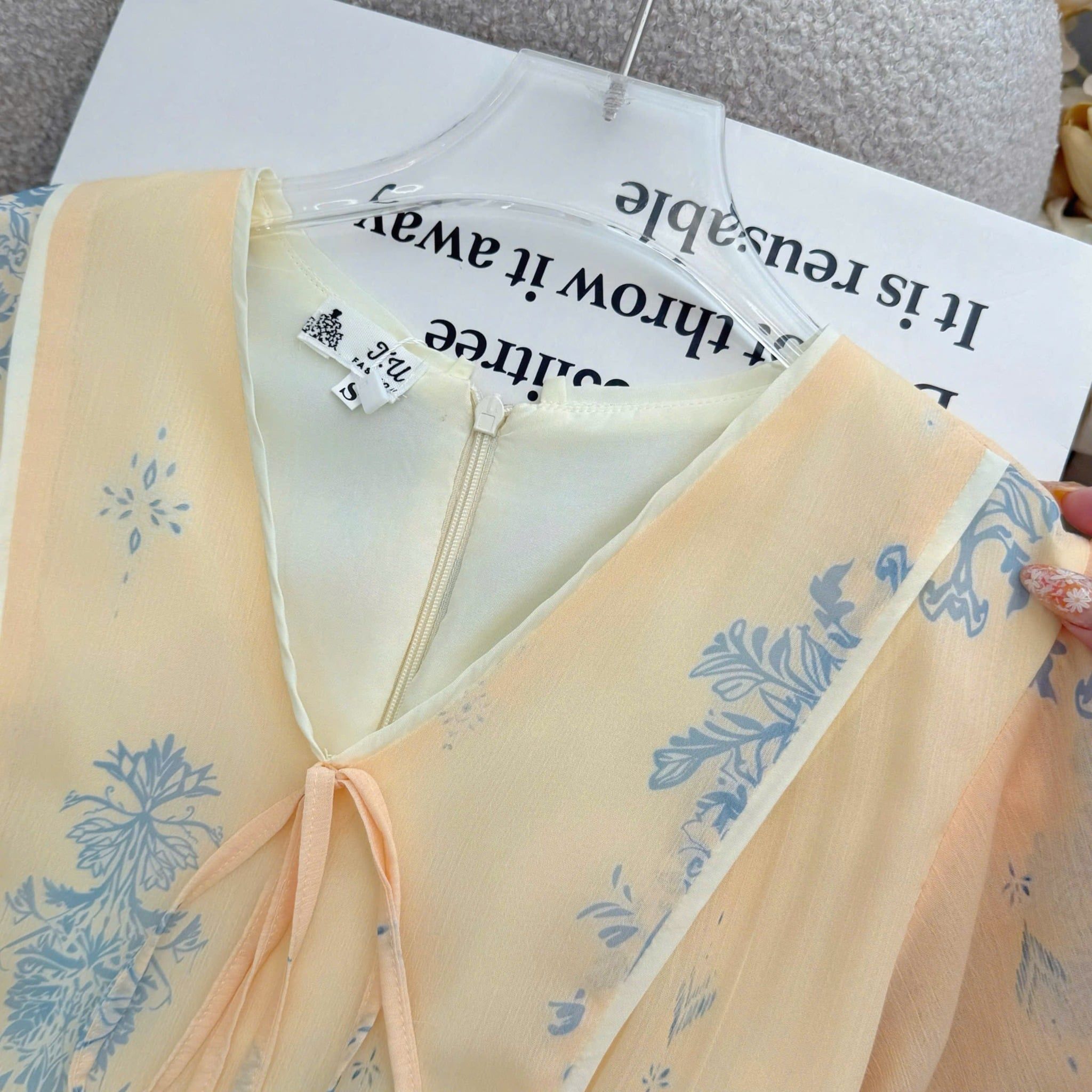 Đầm Voan Thiết Kế Cổ V Tay Bèo Dáng Xòe Đi Chơi TuTu Store Mã D1703