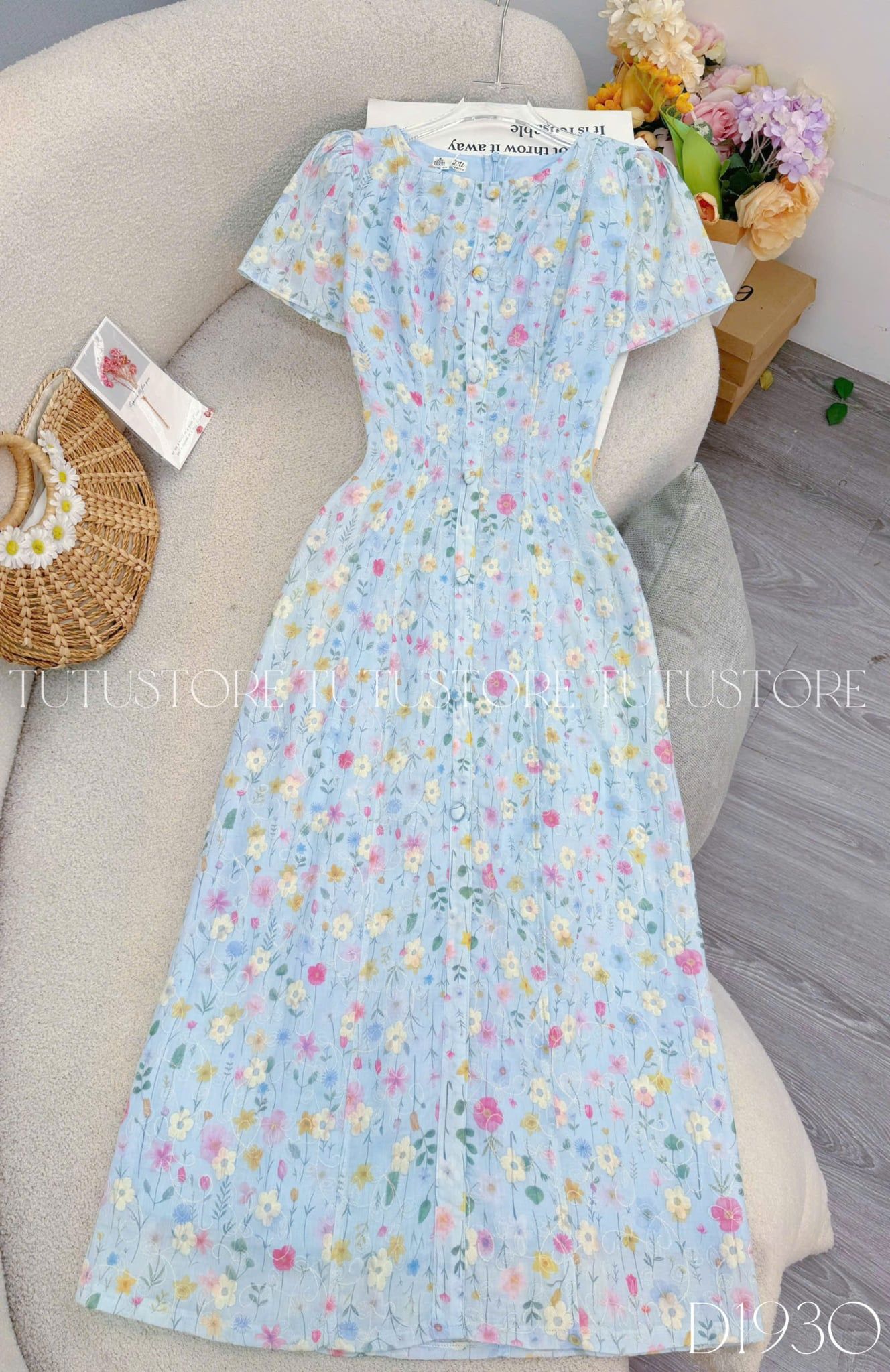 Đầm Thiết Kế Cổ Tròn Dáng Chữ A Đính Nút Kiểu Đầm Đi Tiệc TuTu Store Mã D1930