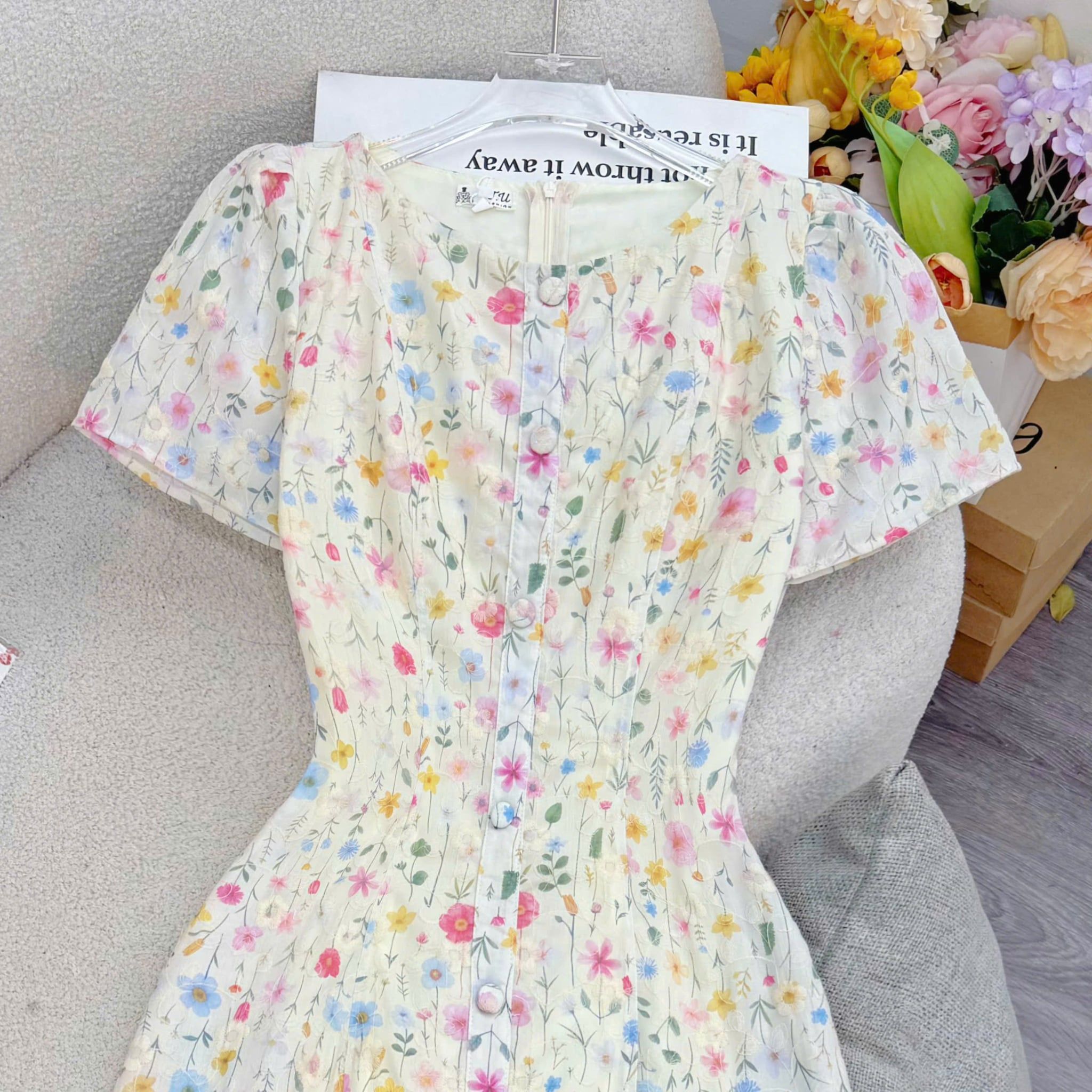 Đầm Thiết Kế Cổ Tròn Dáng Chữ A Đính Nút Kiểu Đầm Đi Tiệc TuTu Store Mã D1930