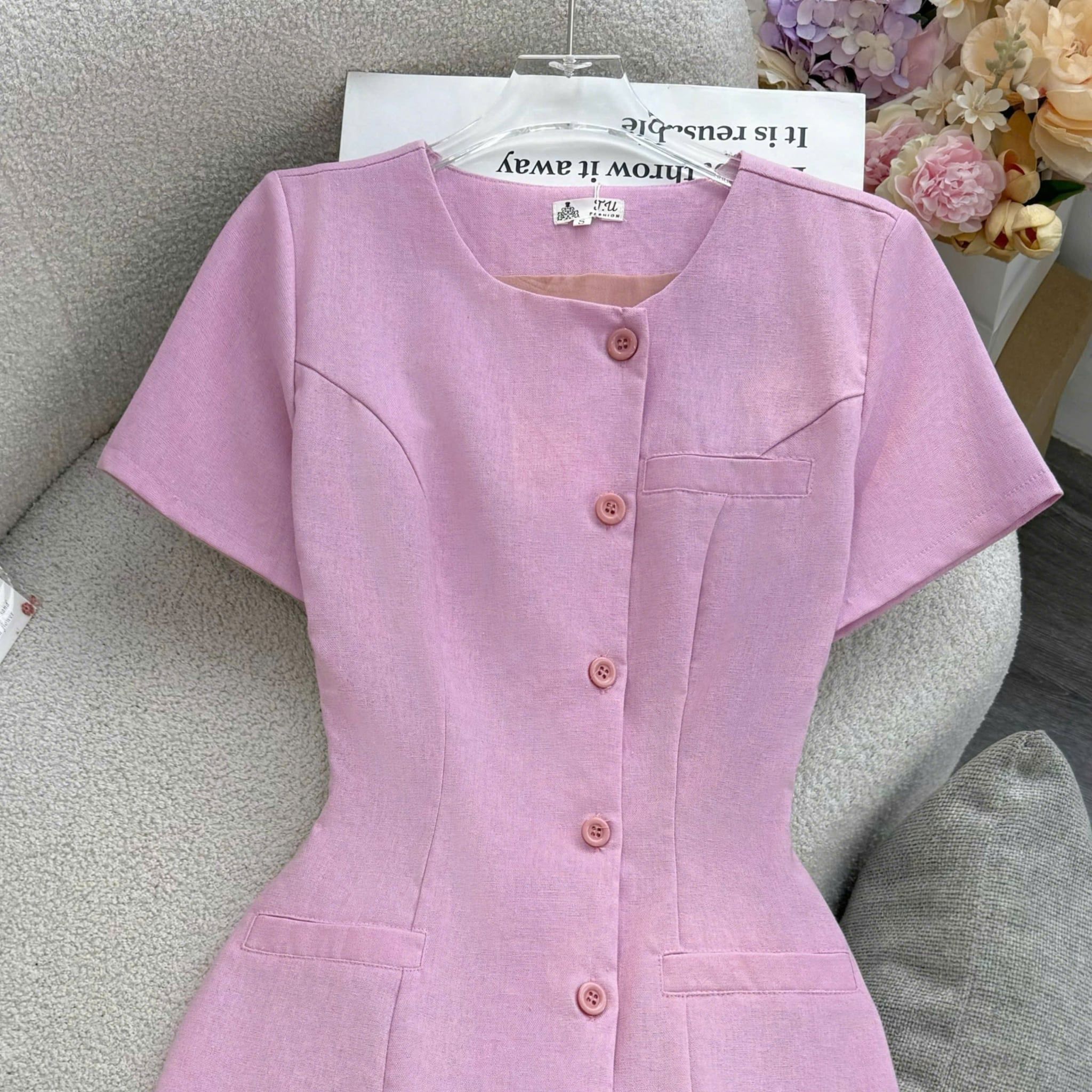Đầm Thiết Kế Cổ Tròn Đính Nút Dáng Ngắn Basic Đầm Đi Tiệc TuTu Store Mã D1937