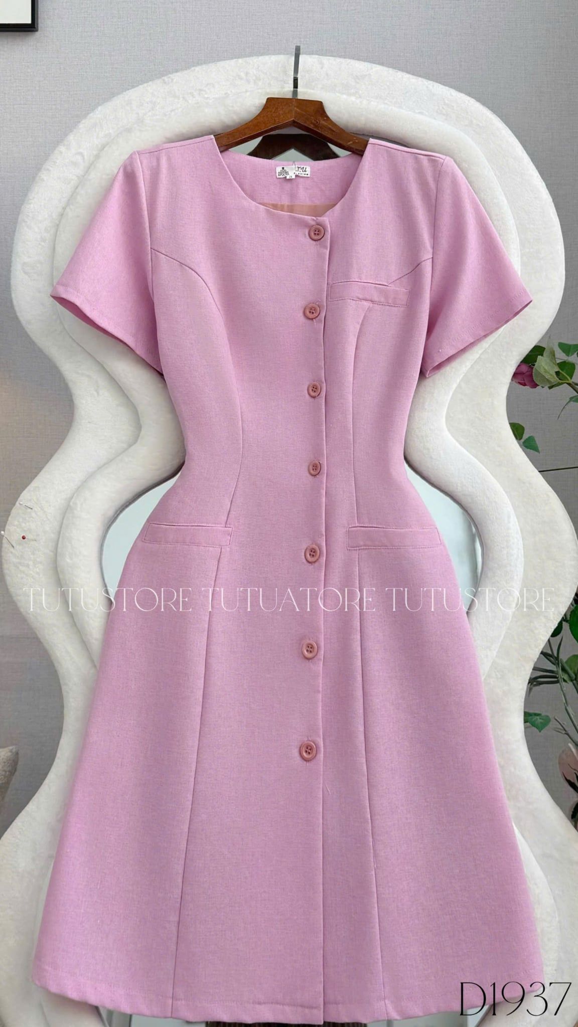 Đầm Thiết Kế Cổ Tròn Đính Nút Dáng Ngắn Basic Đầm Đi Tiệc TuTu Store Mã D1937