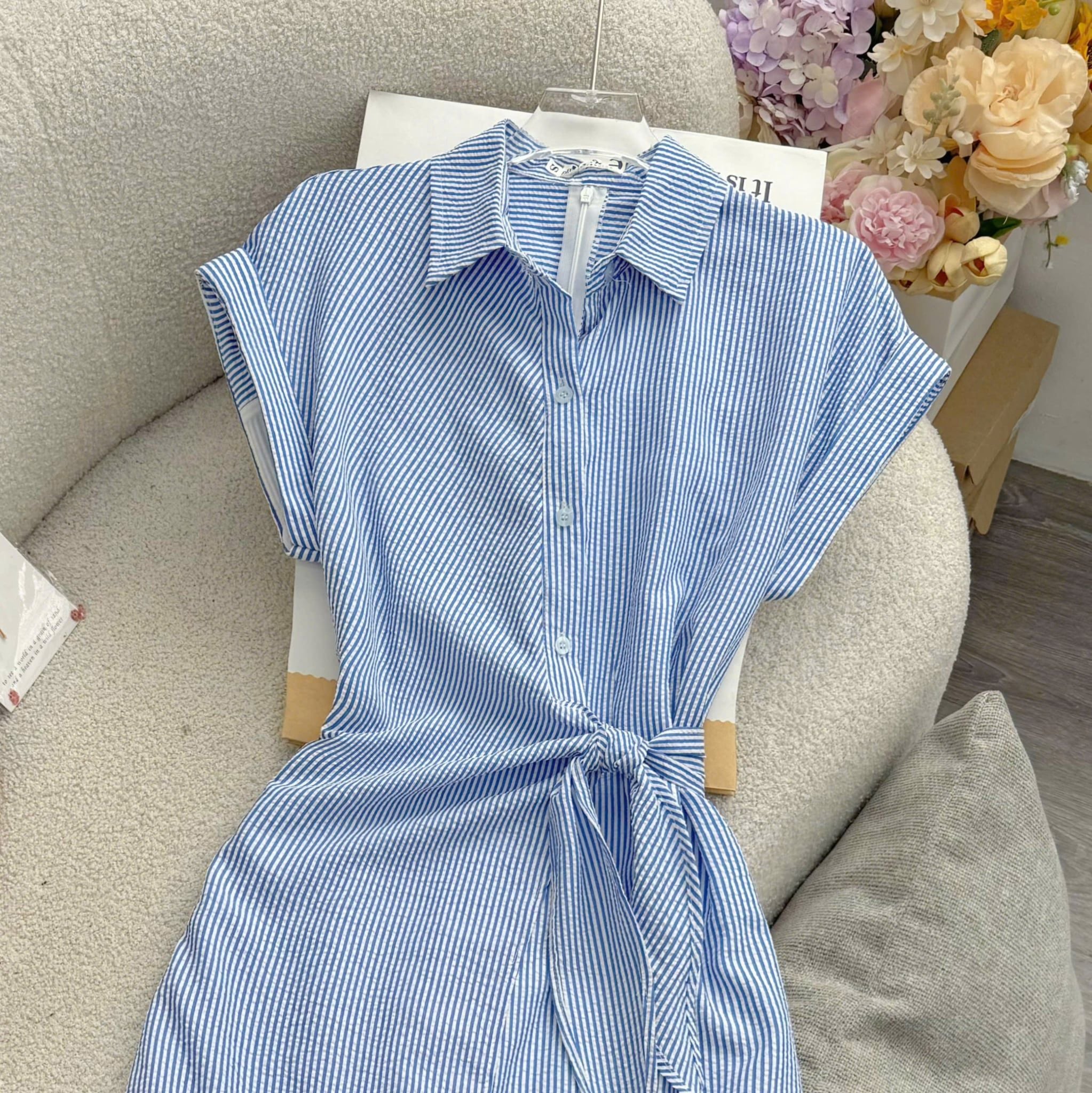 Đầm Thiết Kế Buộc Eo Cổ Áo Sơ Mi Kẻ Sọc Dáng Dài Đi Tiệc TuTu Store Mã D1921