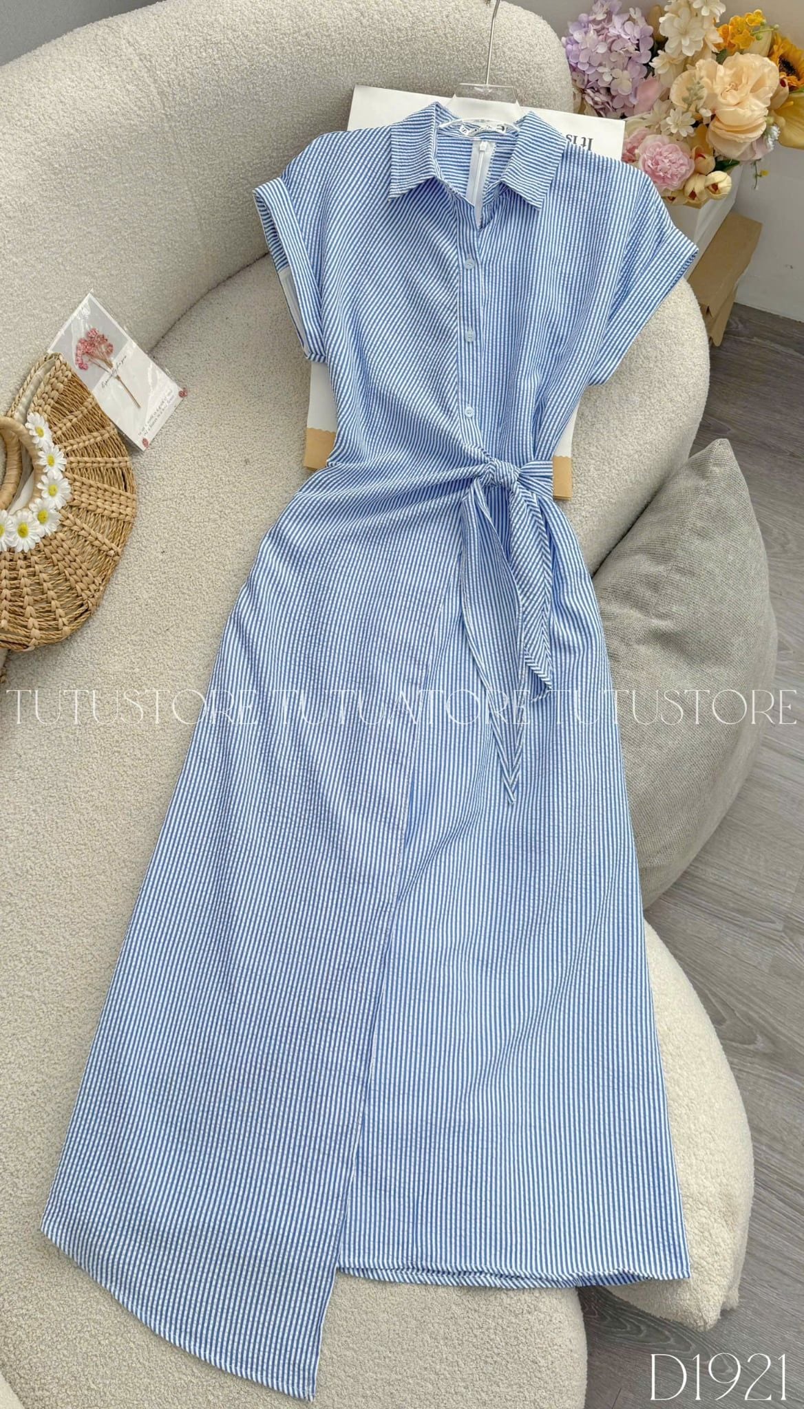 Đầm Thiết Kế Buộc Eo Cổ Áo Sơ Mi Kẻ Sọc Dáng Dài Đi Tiệc TuTu Store Mã D1921