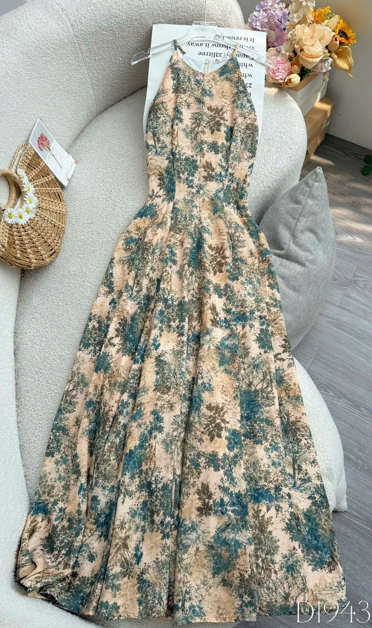 Đầm Thiết Kế Cổ Yếm Dáng Dài Đầm Đi Tiệc TuTu Store Mã D1943