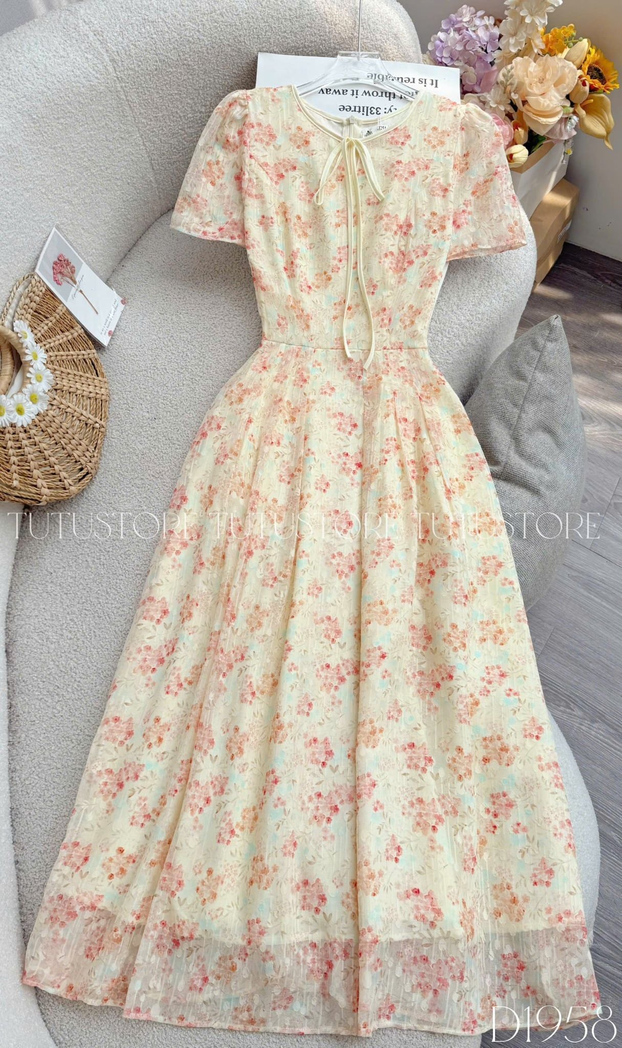 Đầm Thiết Kế Chi Tiết Cổ Tròn Dáng Xòe Đầm Đi Tiệc TuTu Store Mã D1958