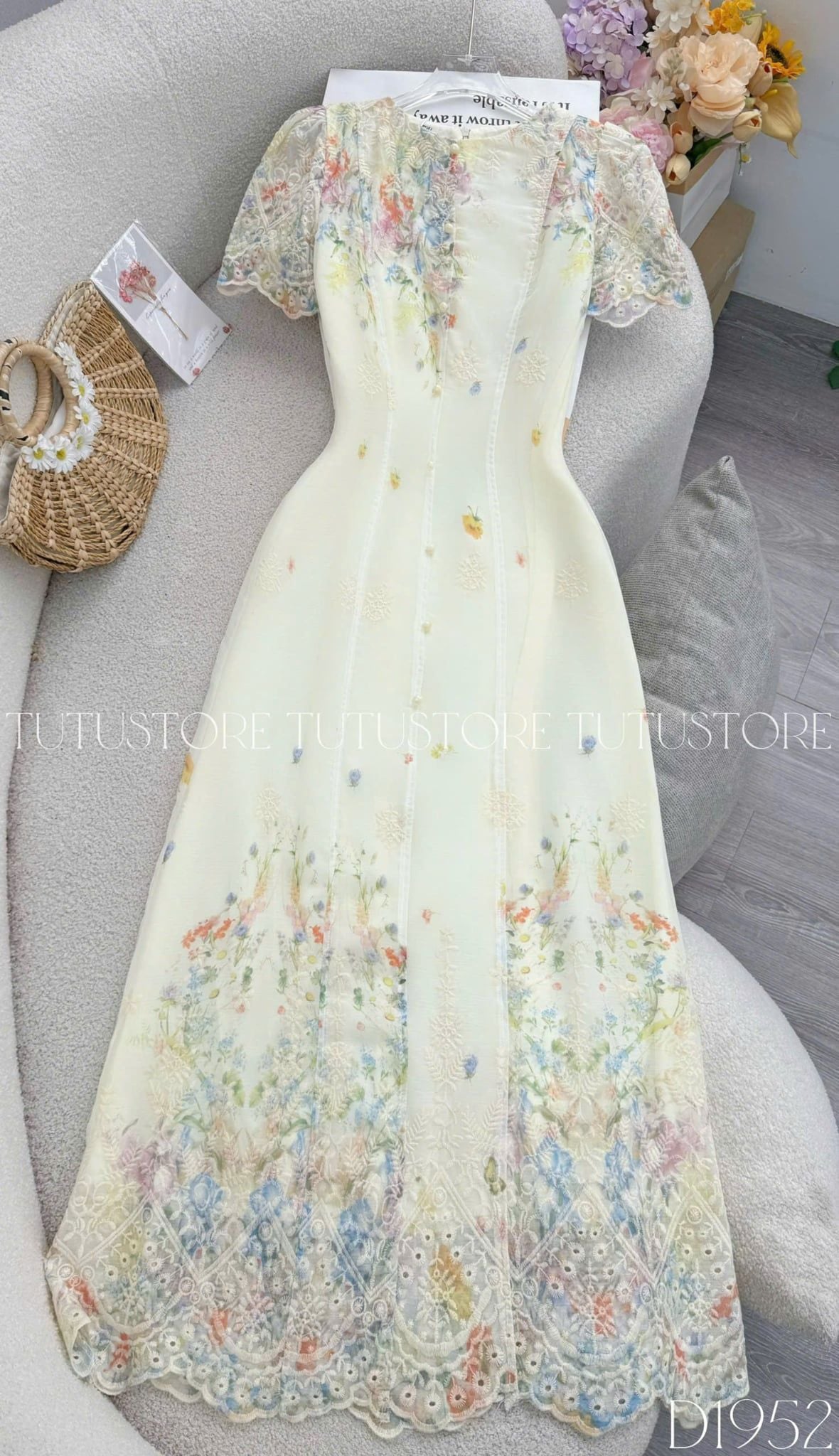 Đầm Thiết Kế Cổ Tròn Dính Nút Dáng Dài Form A Đi Tiệc TuTu Store Mã D1952