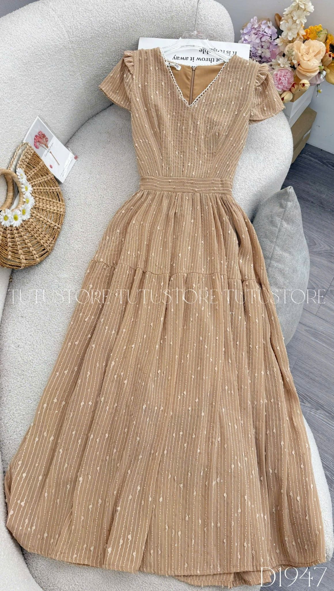 Đầm Thiết Kế Cổ V Chiết Eo Dáng Xòe Đi Tiệc TuTu Store Mã D1947