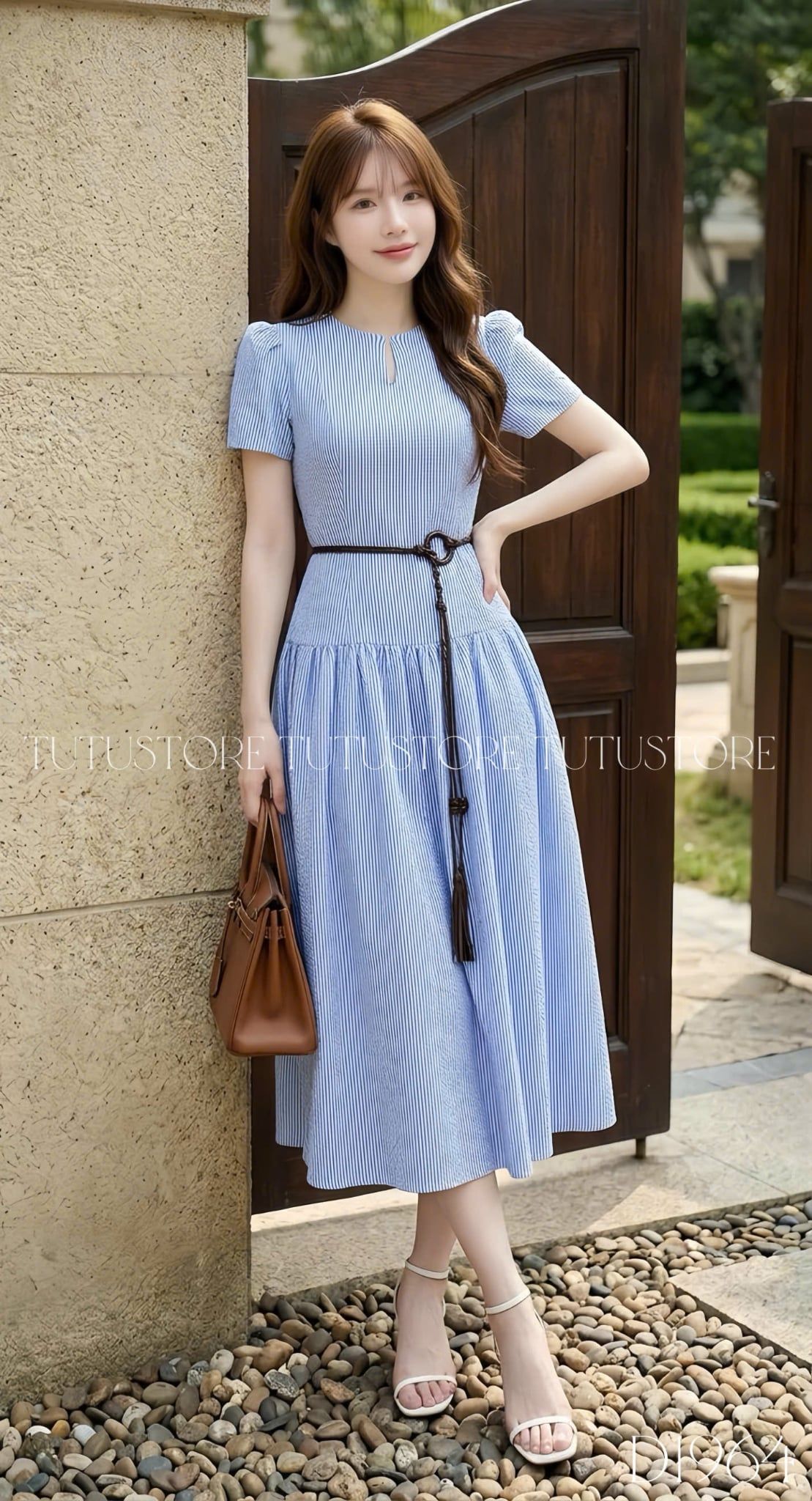 Đầm Thiết Kế Cổ Kiểu Giọt Nước Hạ Hông Xinh Yêu Đầm Đi Tiệc TuTu Store Mã D1964