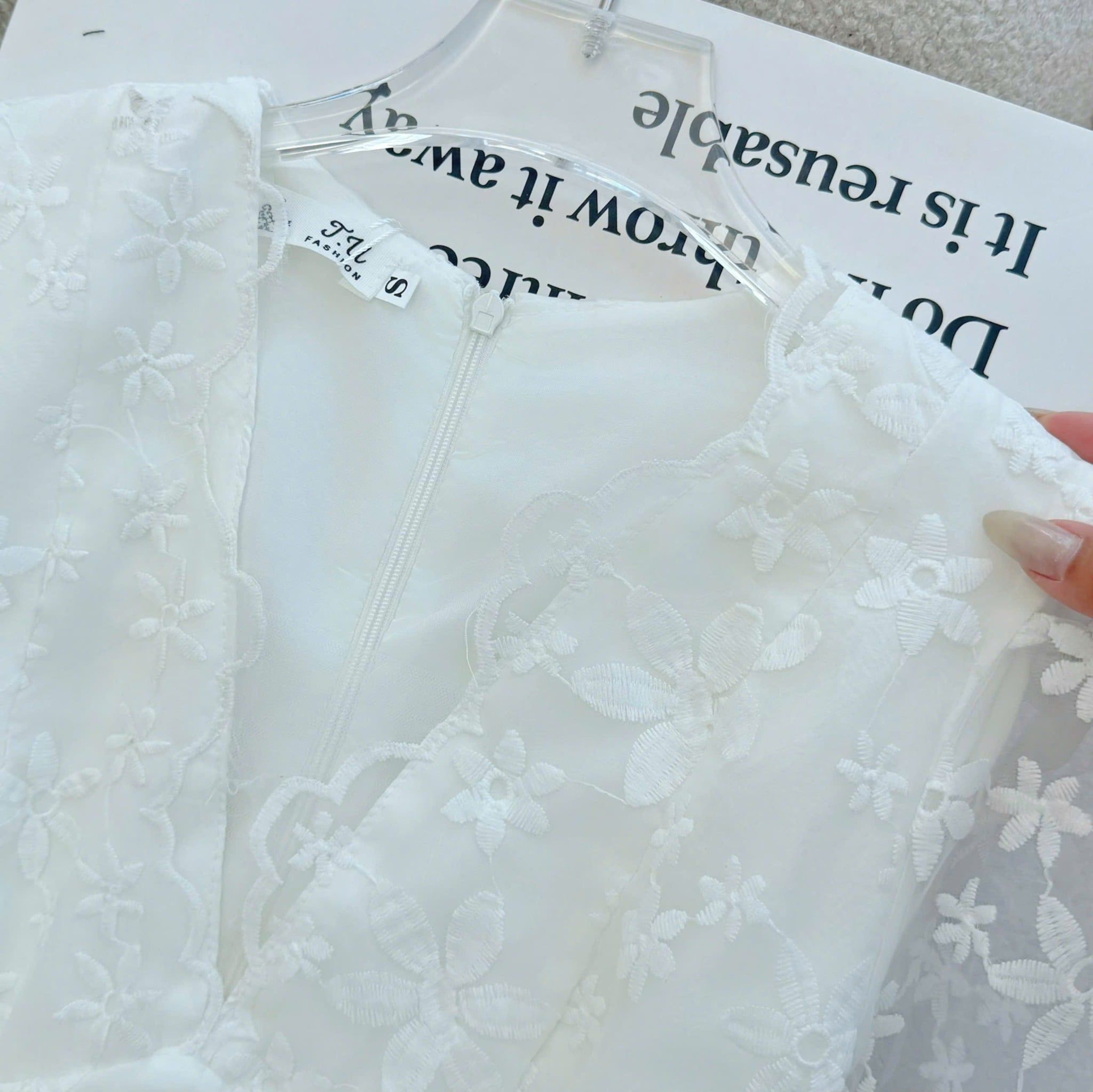 Đầm Thiết Kế Cổ V Dáng Ngắn Tiểu Thư Đi Tiệc TuTu Store Mã D1660