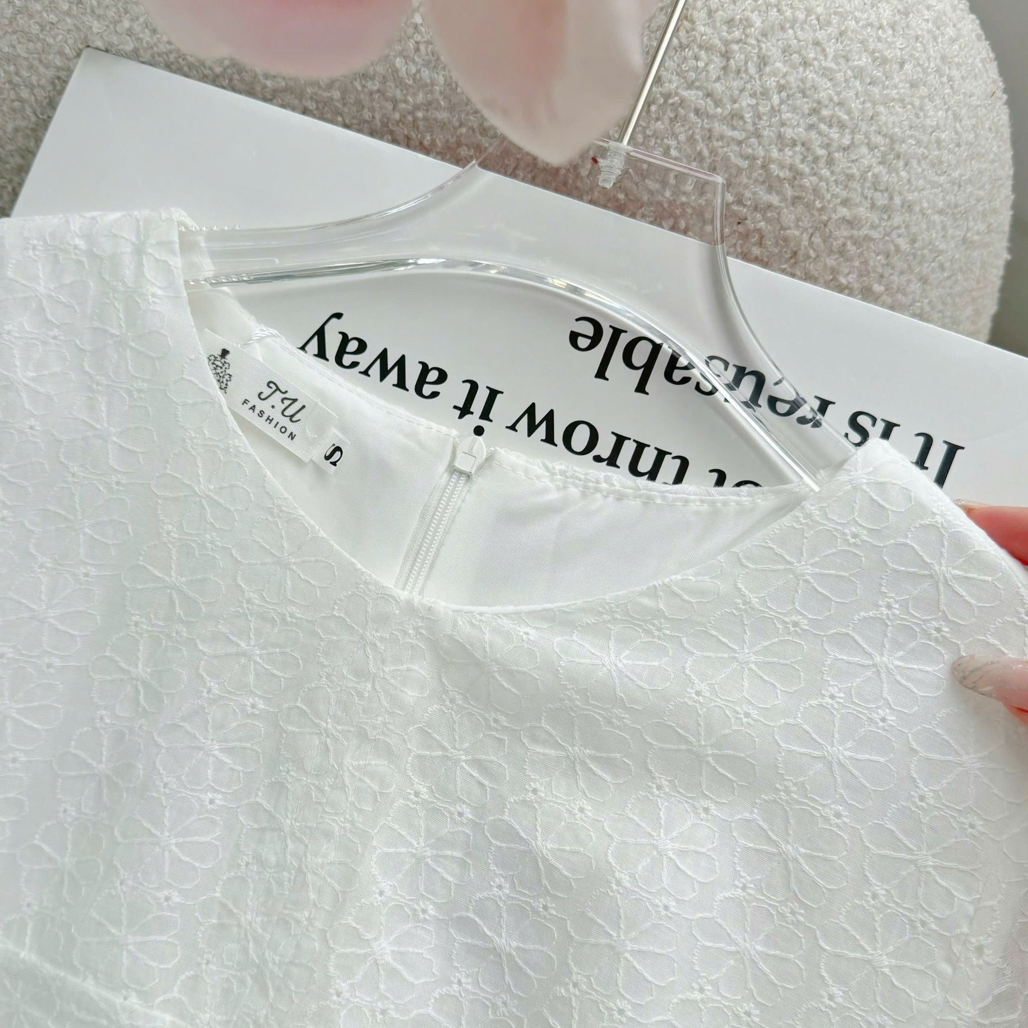 Đầm Kate Thêu Thiết Kế TuTu Store Phù Hợp Đi Làm Dành Cho Nữ - Mã D1469