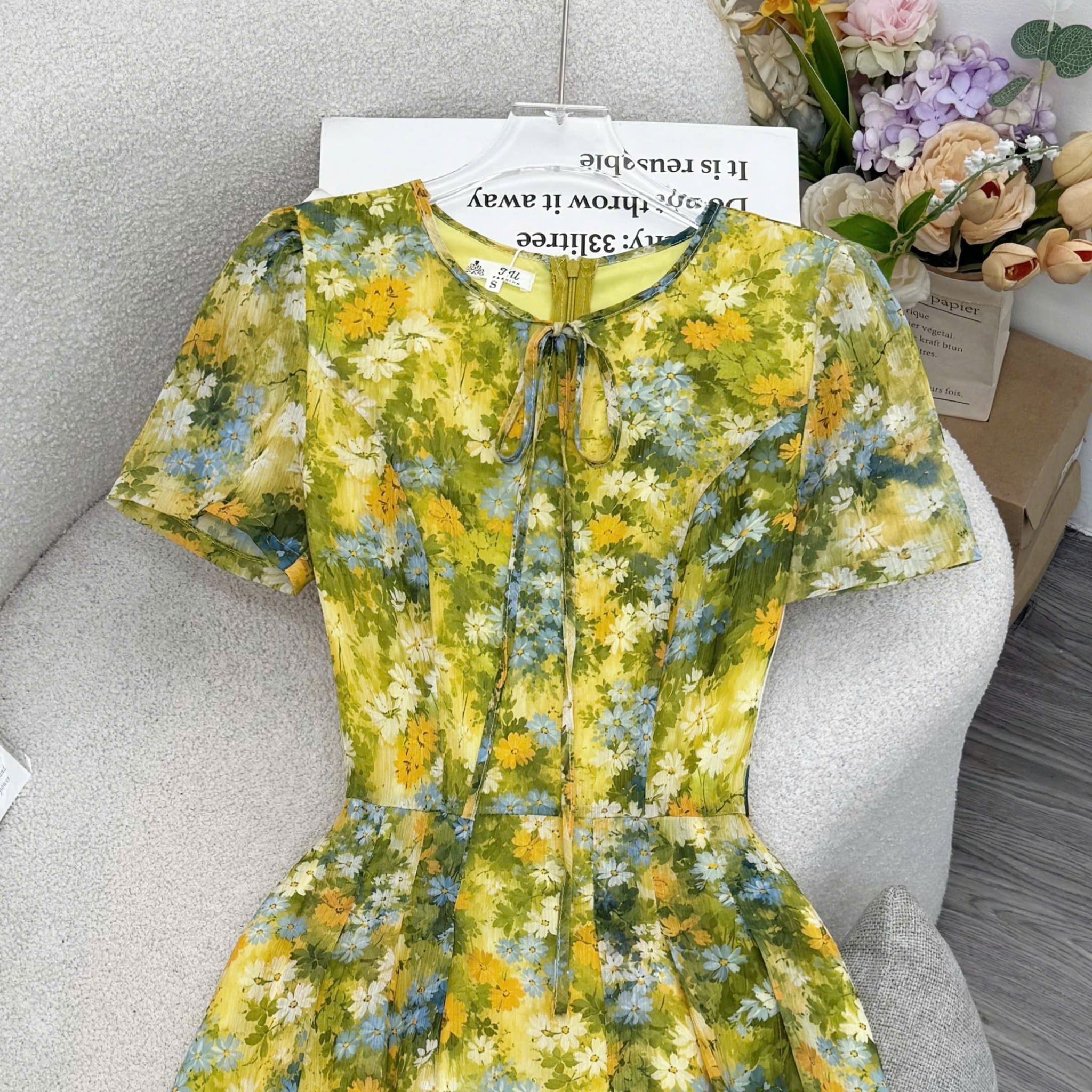 Đầm Hoa Thiết Kế Cổ Tròn Dáng Xòe Đi Chơi TuTu Store Mã D1810