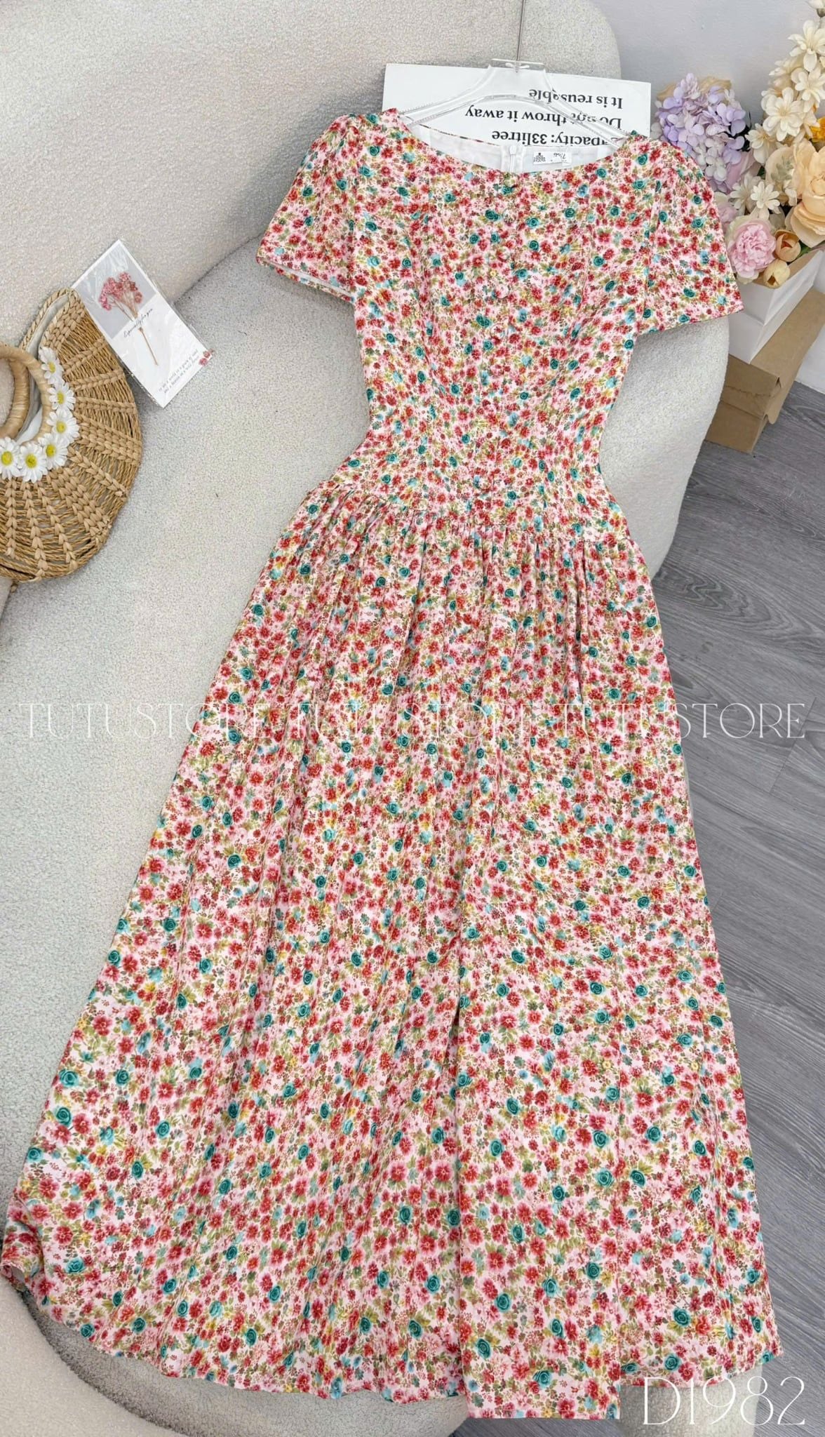 Đầm Thiết Kế Cổ Tròn Dáng Xòe Đi Chơi TuTu Store D1982