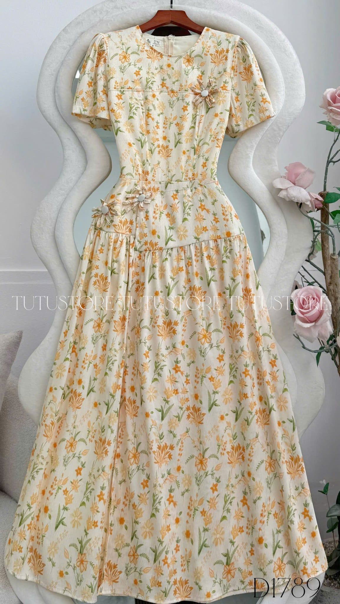 Đầm Hoa Thiết Kế Cổ Tròn Đính Hoa Chiết Eo Đi Chơi TuTu Store Mã D1789
