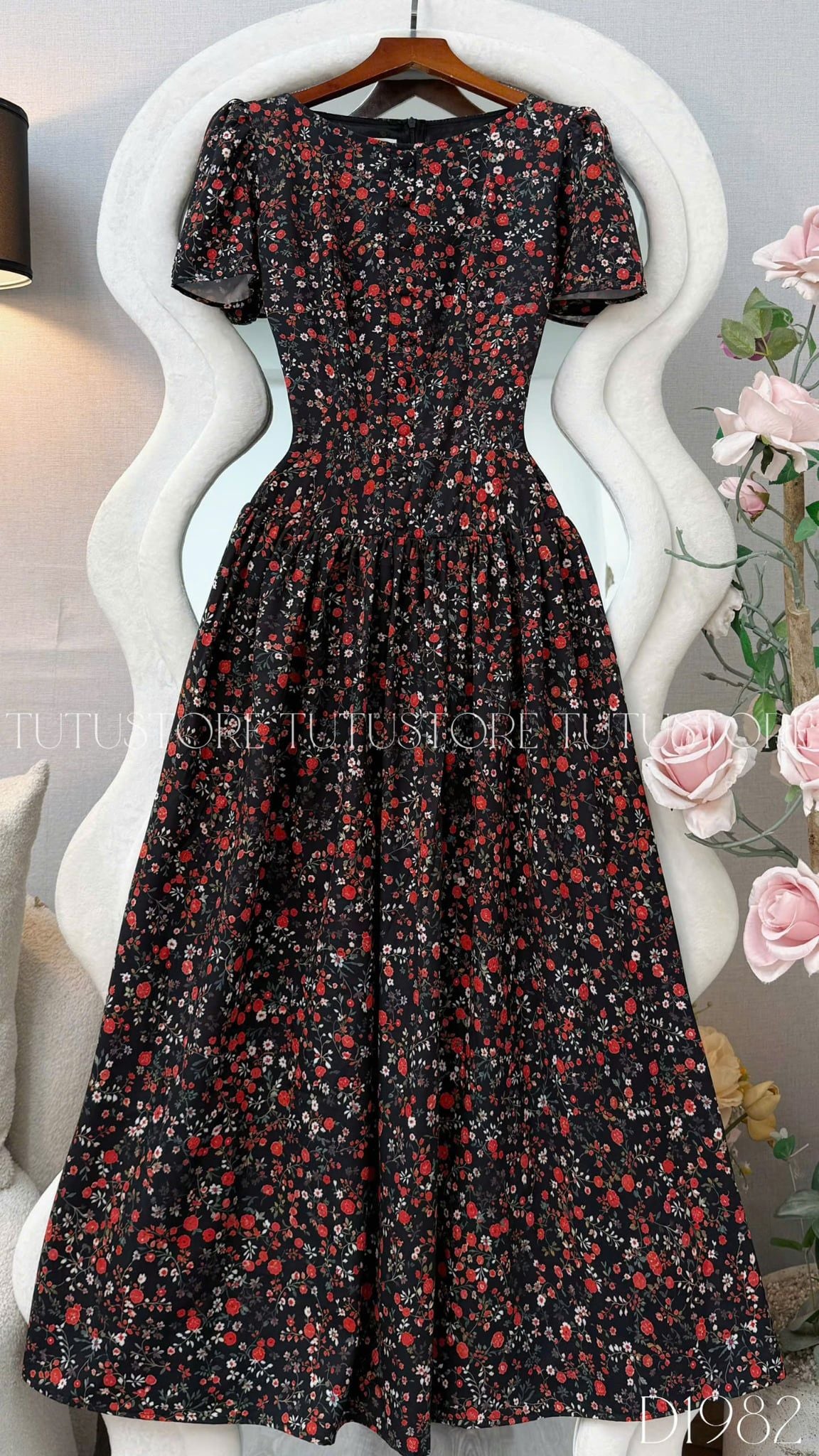 Đầm Thiết Kế Cổ Tròn Dáng Xòe Đi Chơi TuTu Store D1982