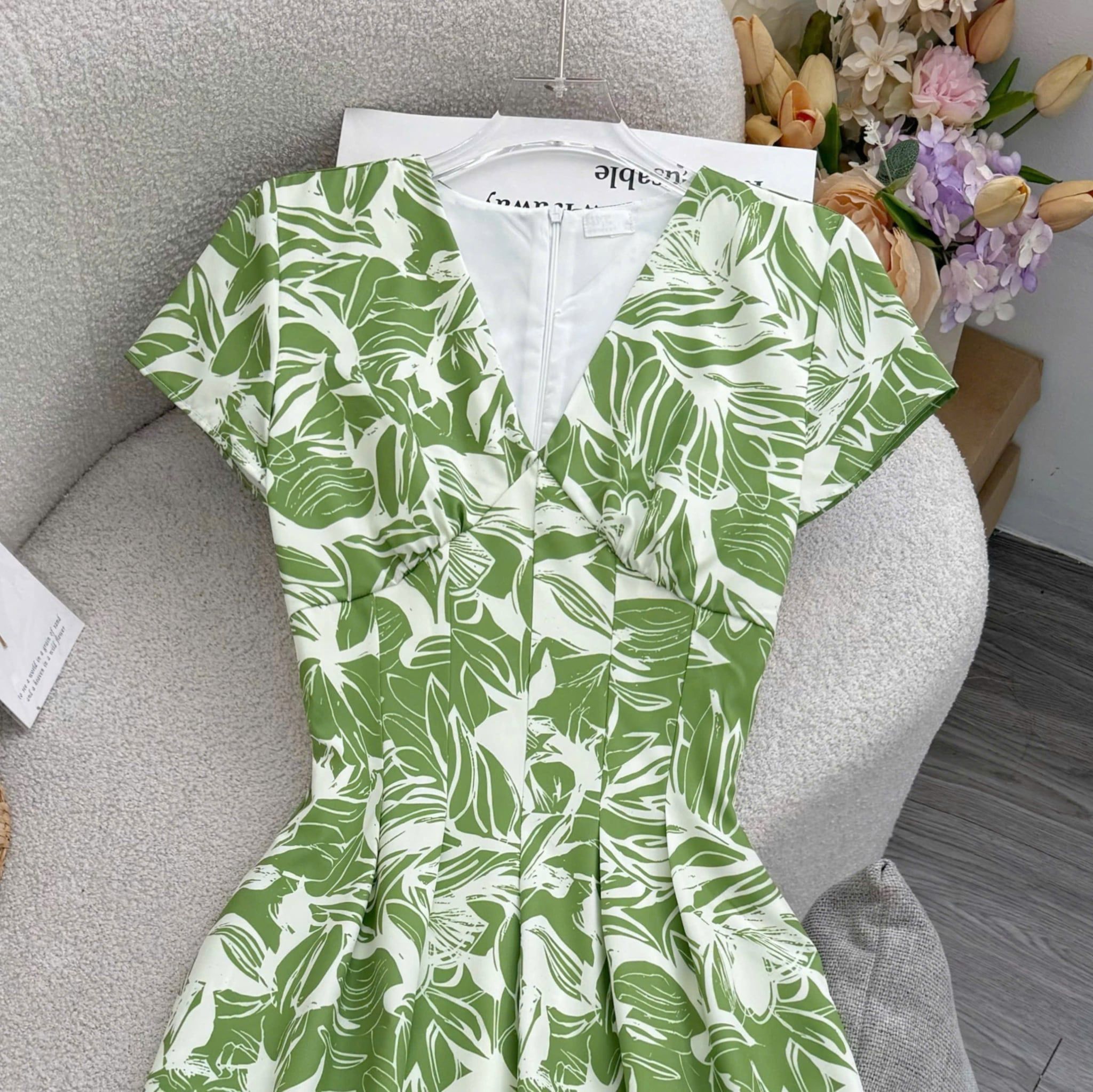 Đầm Thiết Kế Cổ V Dáng Xòe Đi Chơi TuTu Store Mã D1822
