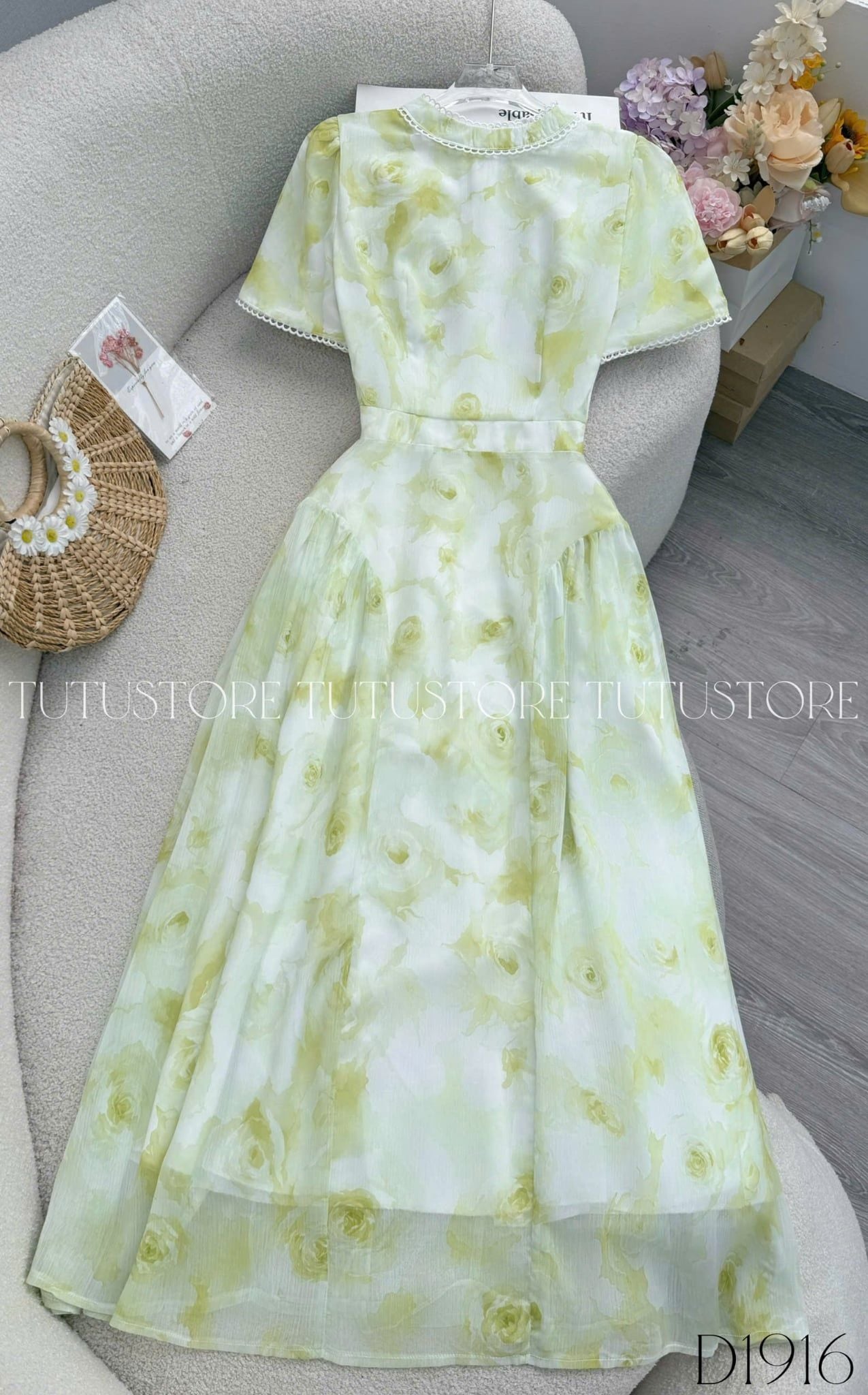 Đầm Thiết Kế Cổ Trụ Dáng Xòe Họa Tiết Hoa Đầm Đi Tiệc TuTu Store Mã D1916