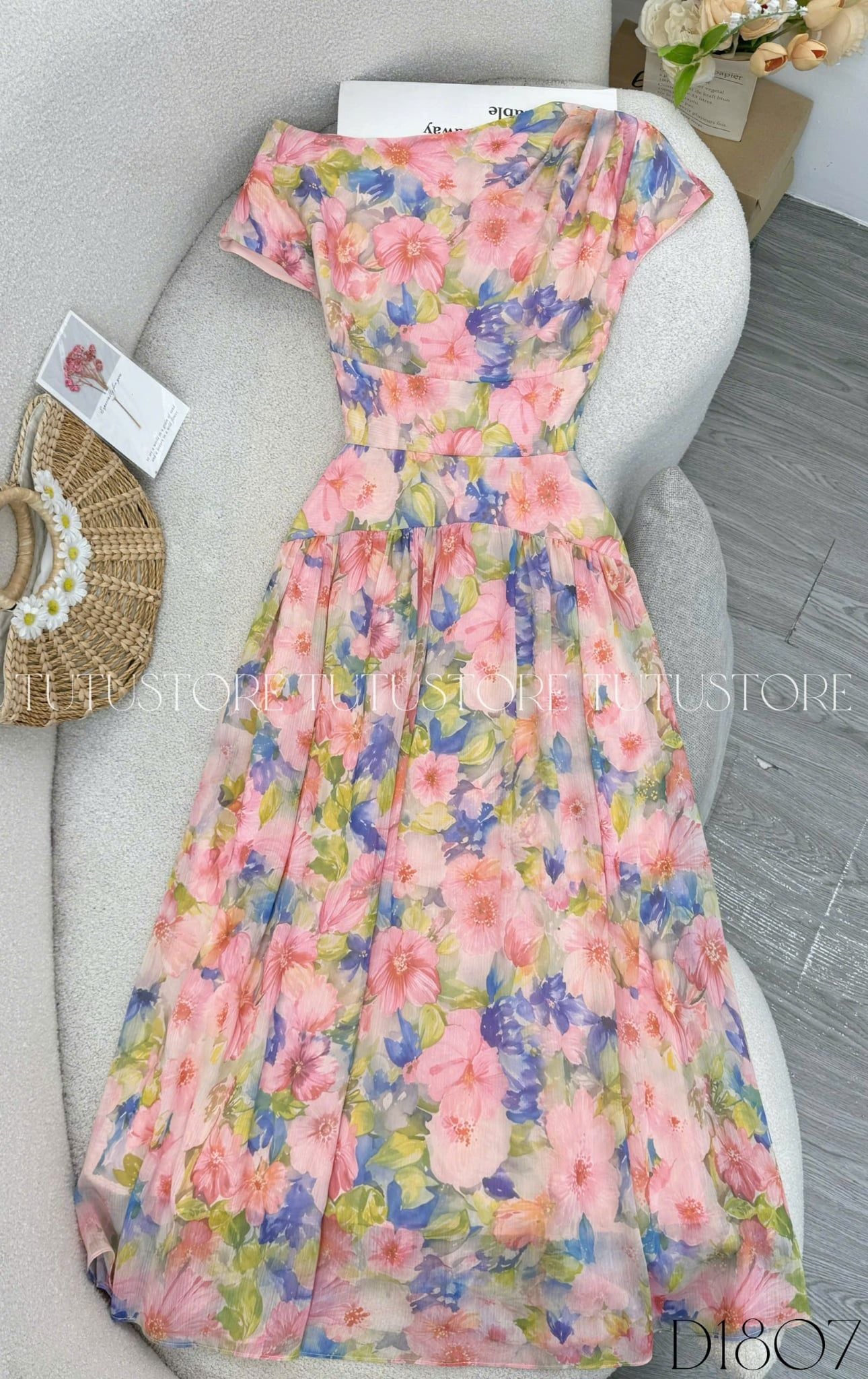 Đầm Hoa Thiết Kế Lệch Vai Dáng Xòe Nhẹ Nhàng Đi Chơi TuTu Store Mã D1807