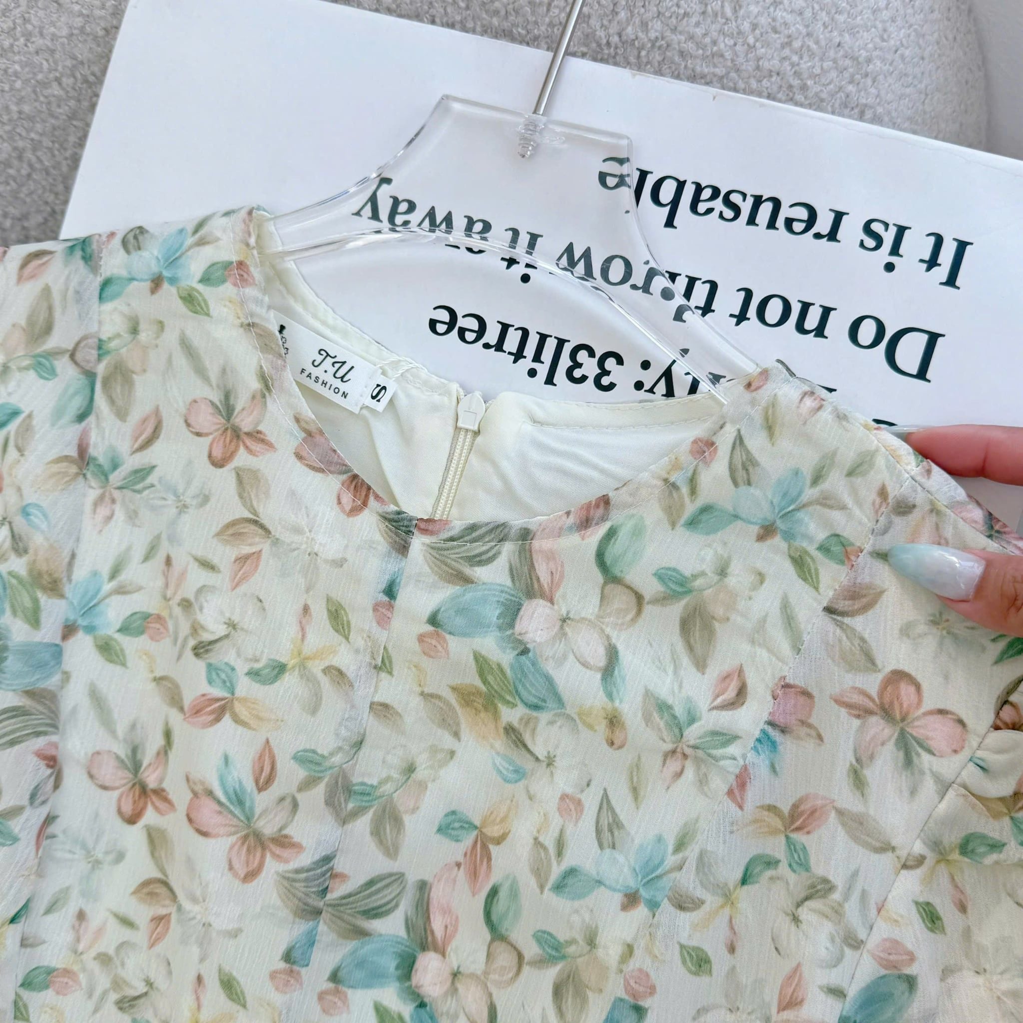 Đầm Thiết Kế Cổ Tròn Ngắn Tay Dáng A Dài Đi Chơi TuTu Store Mã D1806