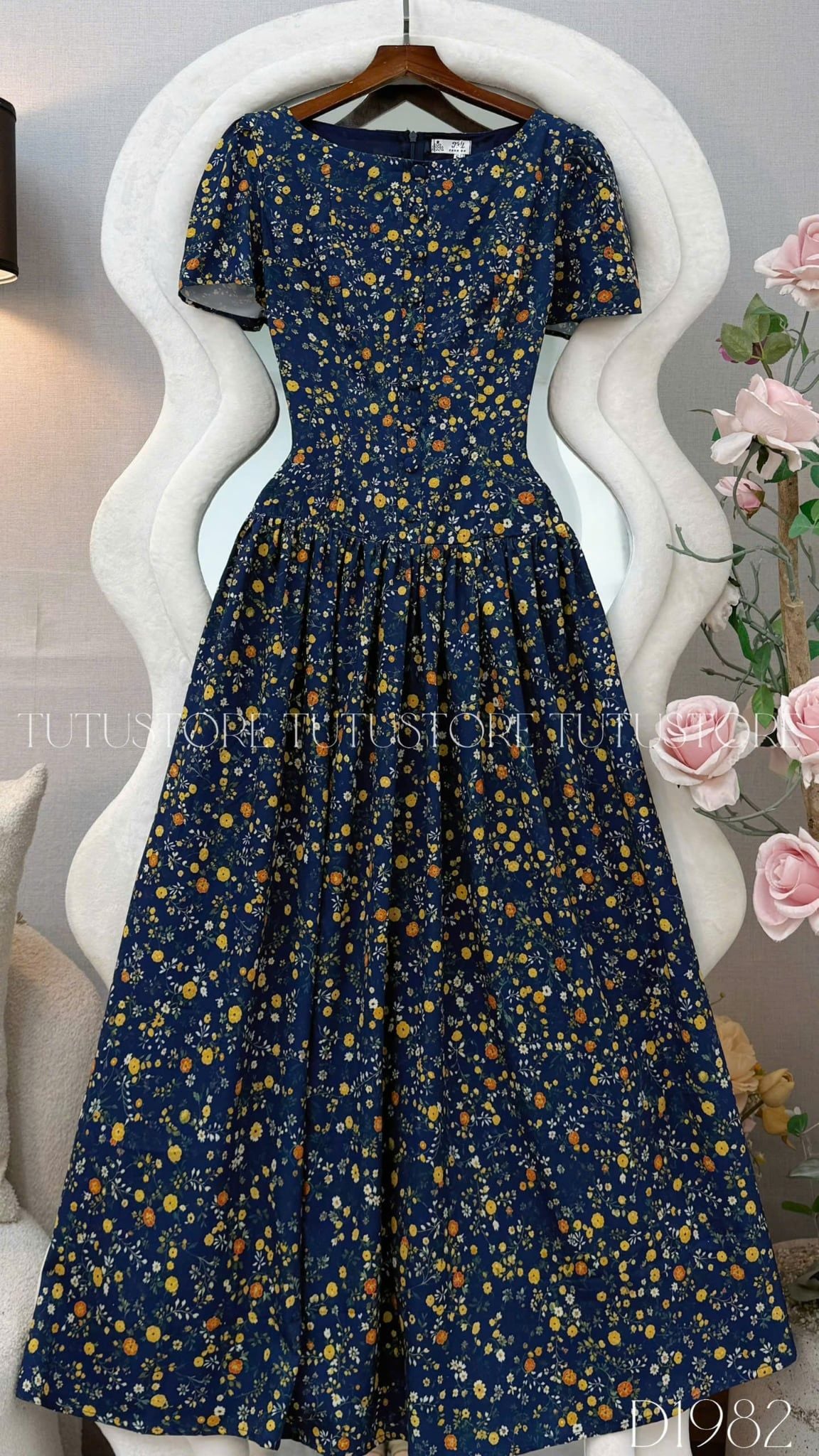 Đầm Thiết Kế Cổ Tròn Dáng Xòe Đi Chơi TuTu Store D1982