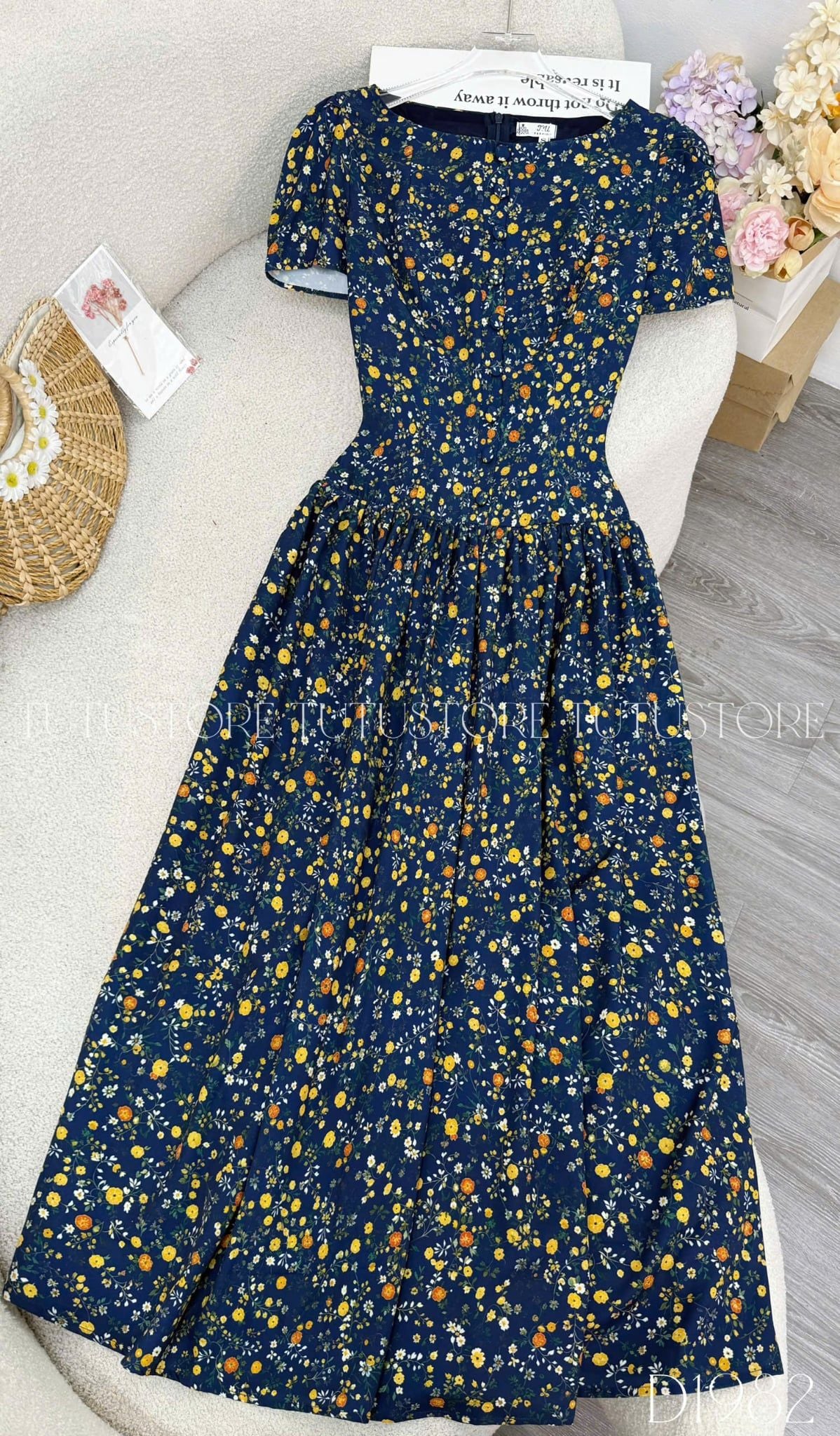 Đầm Thiết Kế Cổ Tròn Dáng Xòe Đi Chơi TuTu Store D1982