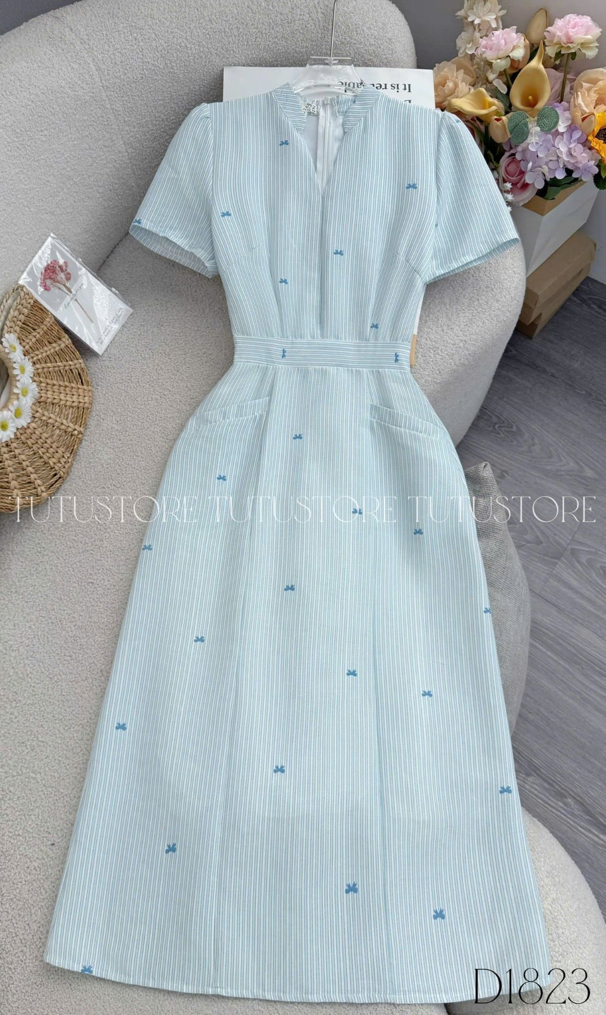Đầm Thiết Kế Cổ V Dáng Chữ A Công Sở TuTu Store Mã D1823