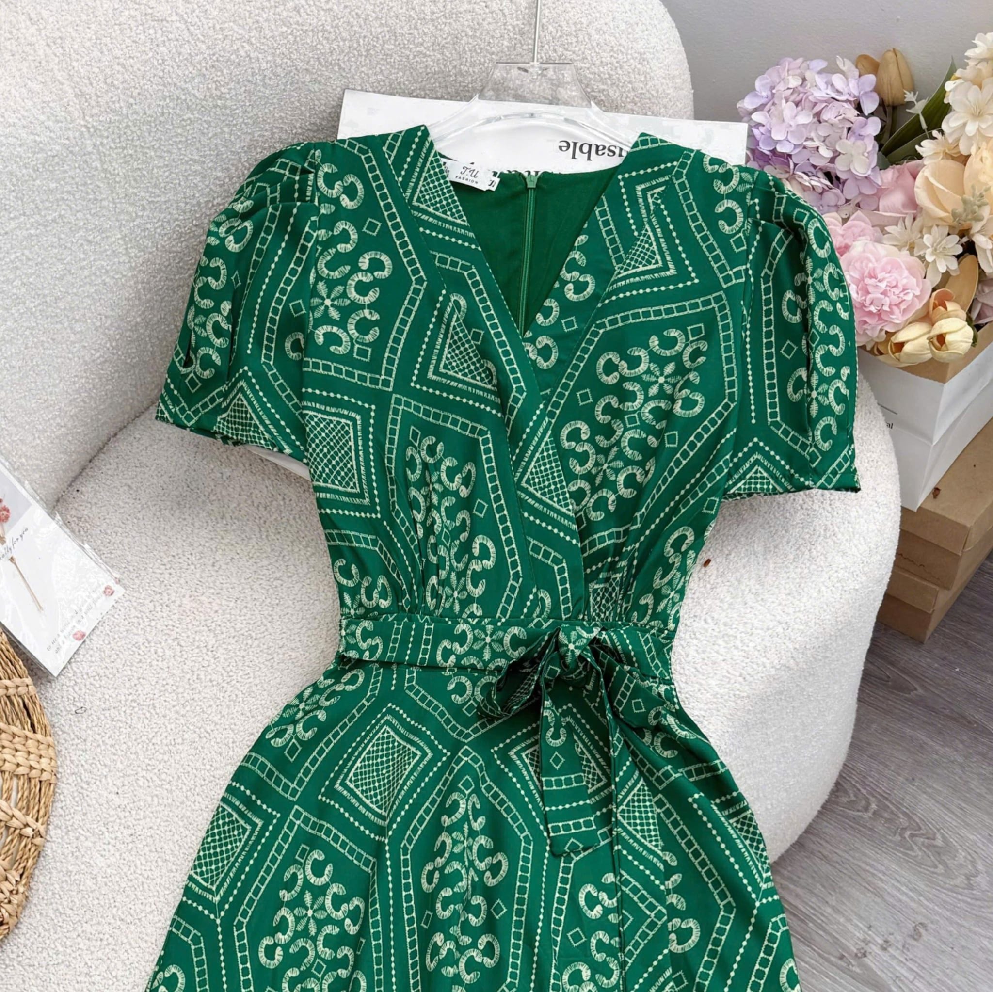 Đầm Thiết Kế Cổ Tim Dáng Xòe Chiết Eo Dây Buộc Đầm Đi Tiệc TuTu Store Mã D1901