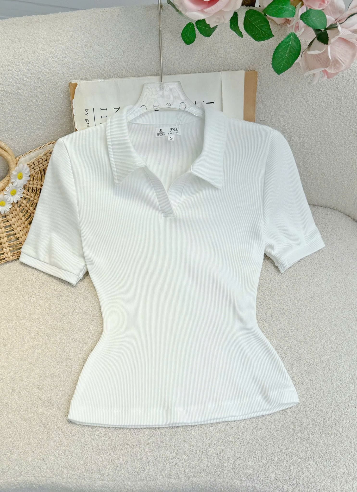 Áo Thun Sọc Ý Thiết Kế TuTu Store Phù Hợp Đi Làm Dành Cho Nữ - Mã AS613